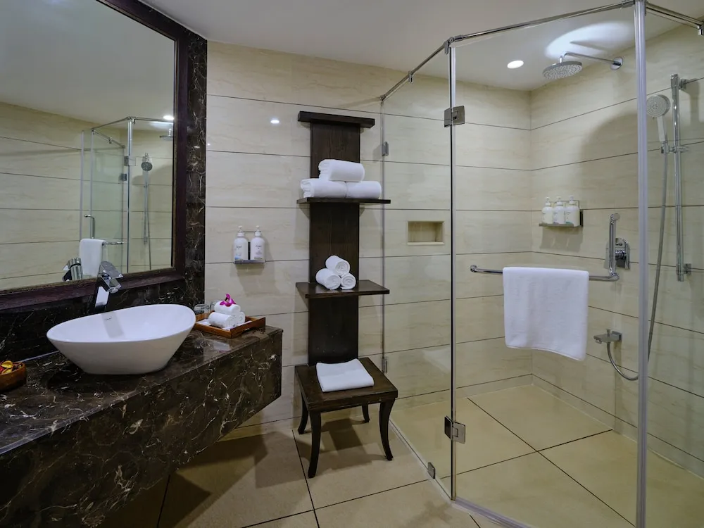 Holiday Inn Resort Room