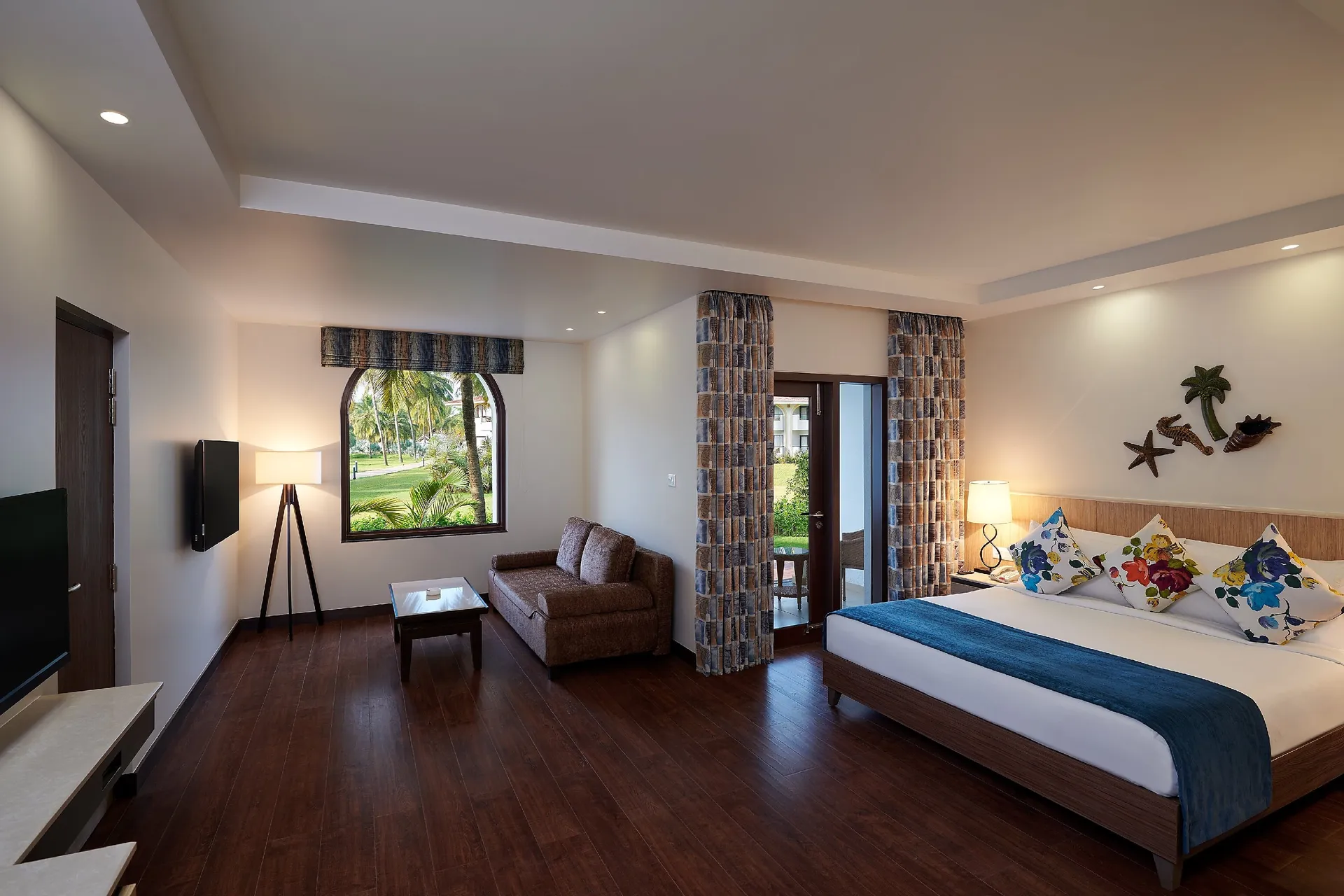 Holiday Inn Resort Room