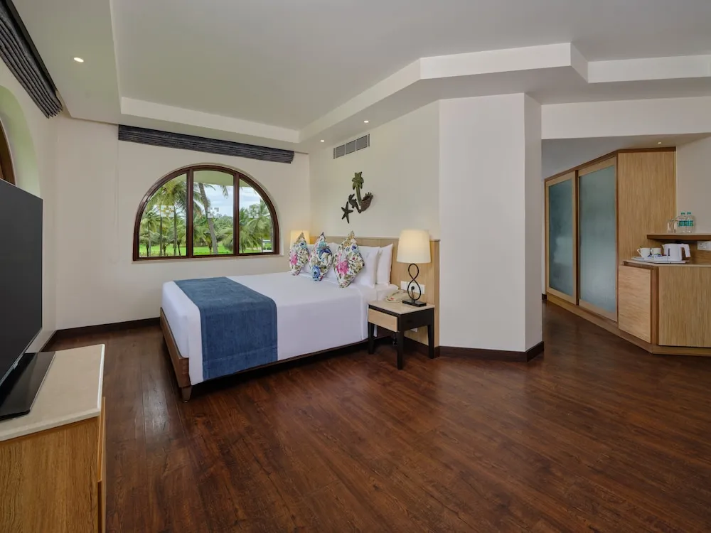 Holiday Inn Resort Room