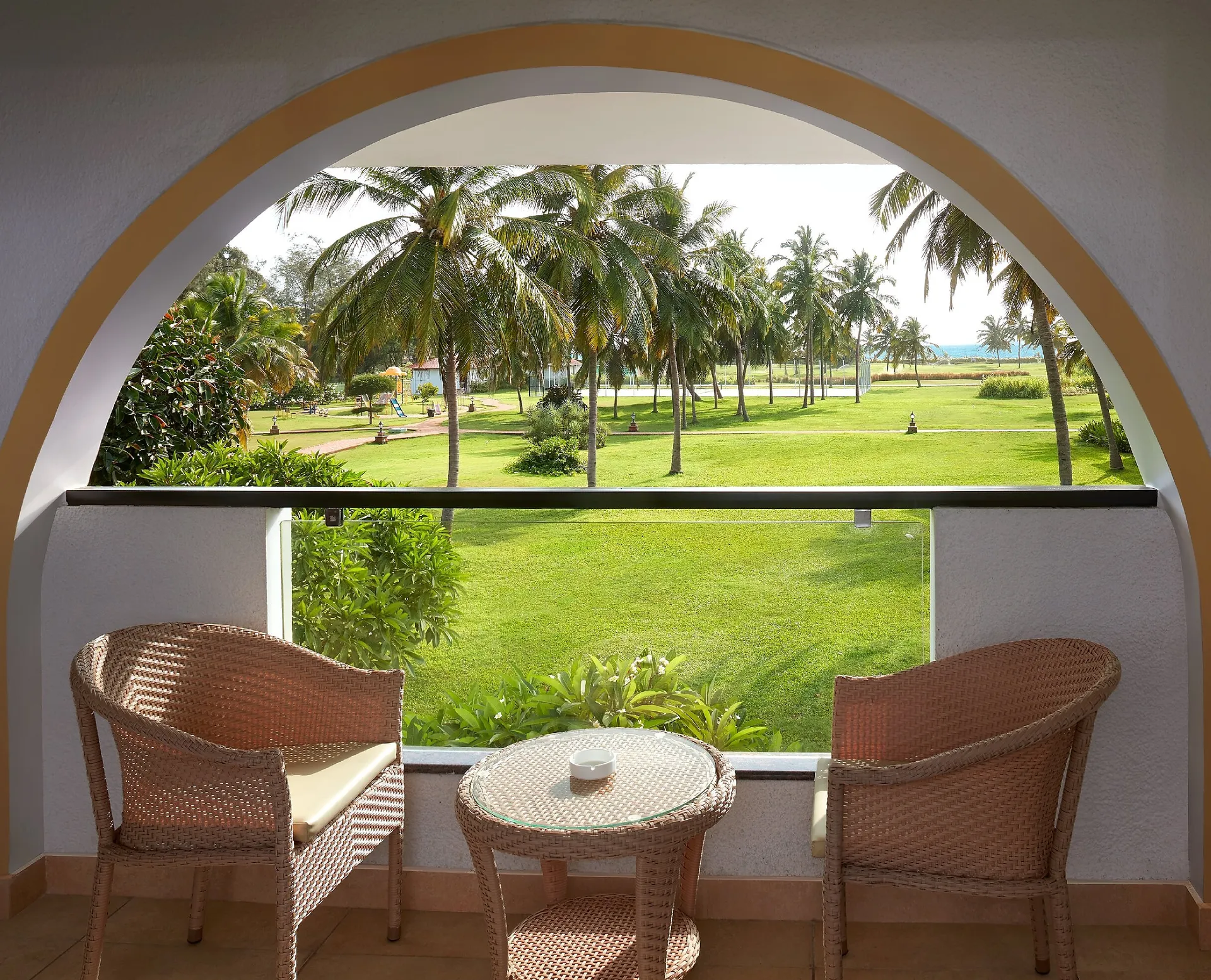 Holiday Inn Resort Room
