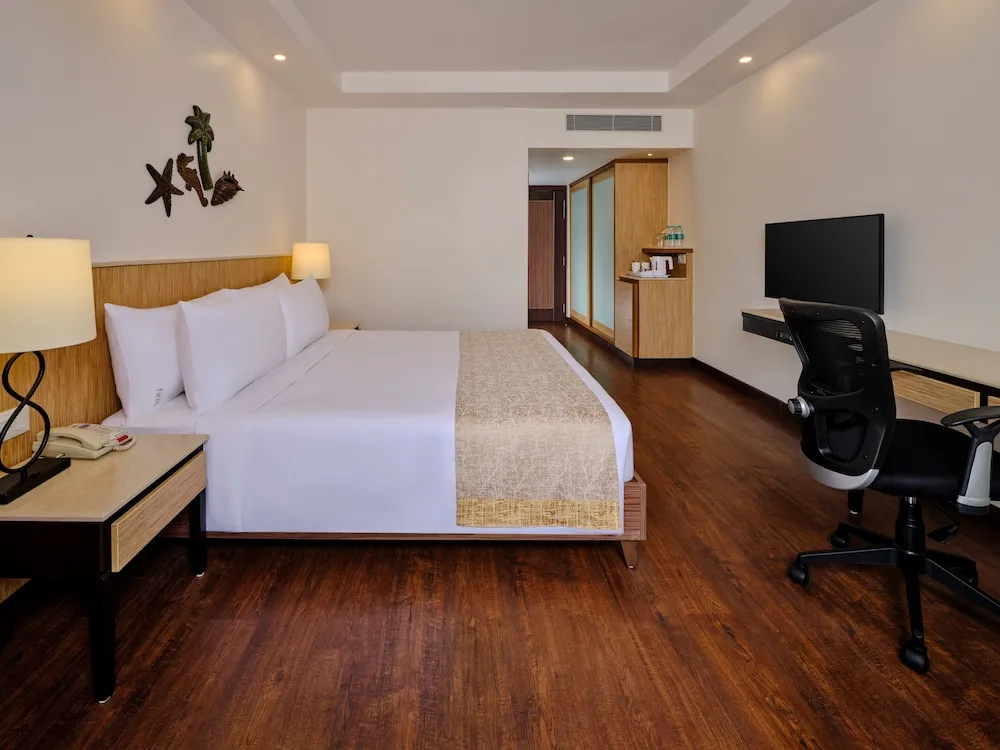 Holiday Inn Resort Room