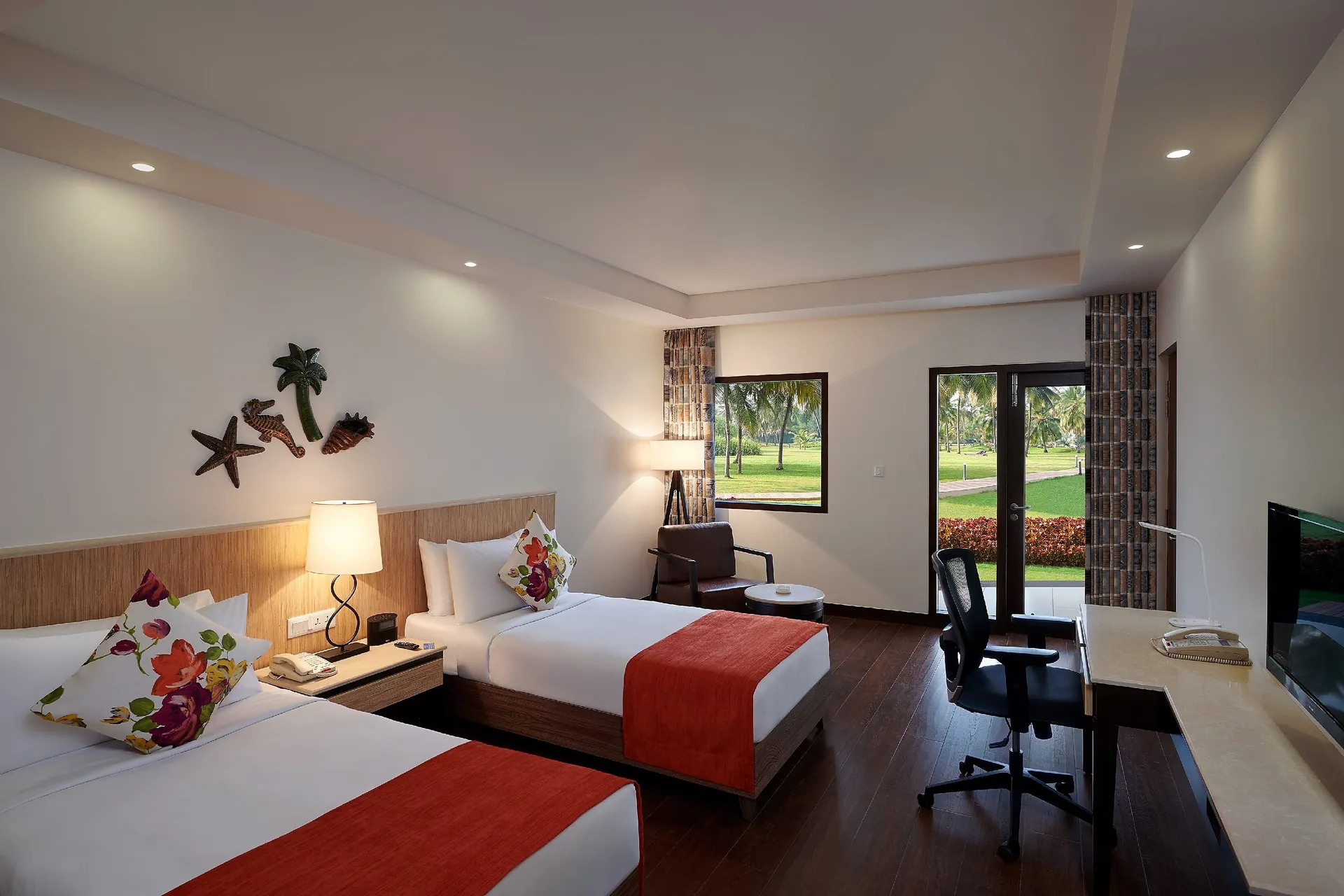 Holiday Inn Resort Room