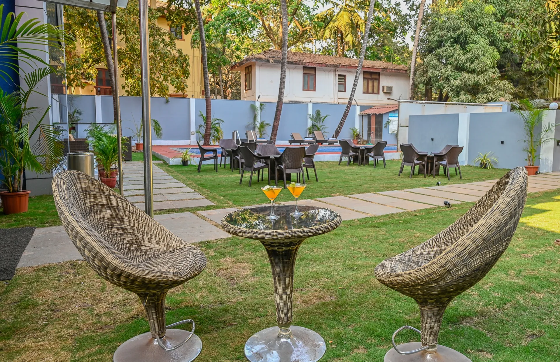 Hotel Karishma Grand Garden