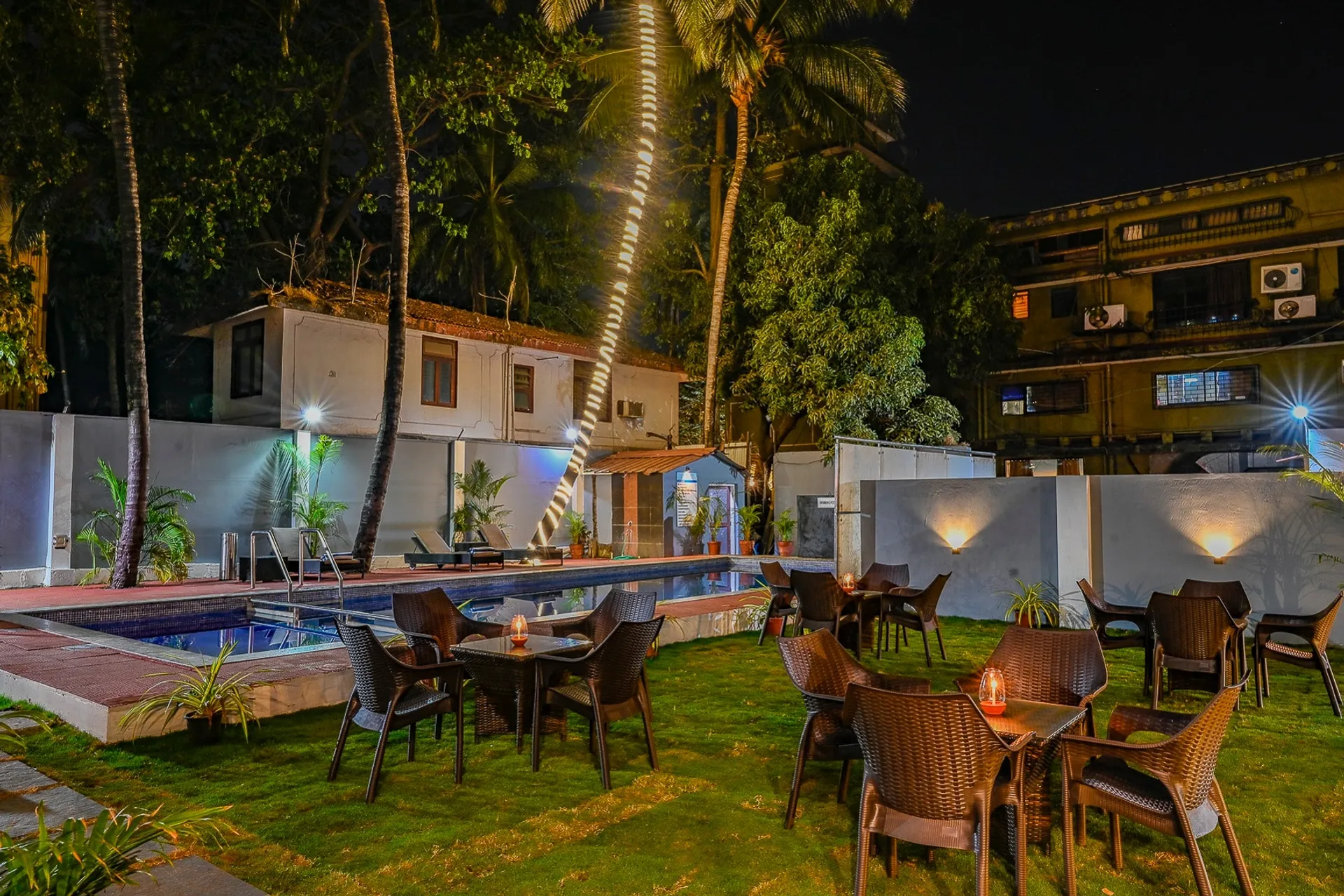Hotel Karishma Grand Garden