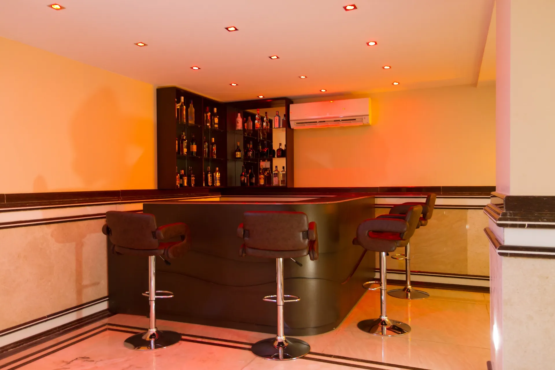Hotel Karishma Grand Restaurant