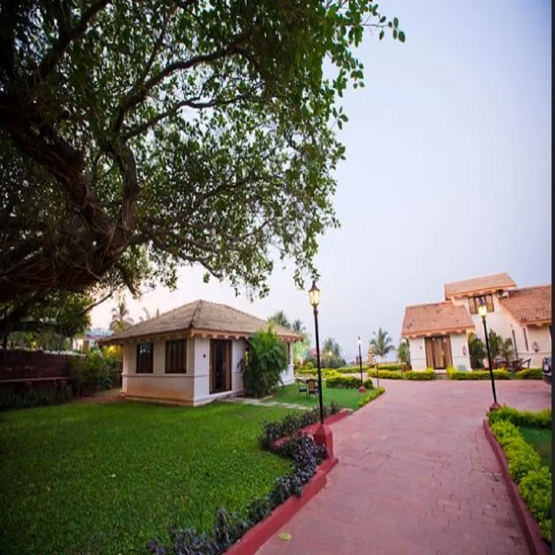 LA CALYPSO BEACH RESORT Garden