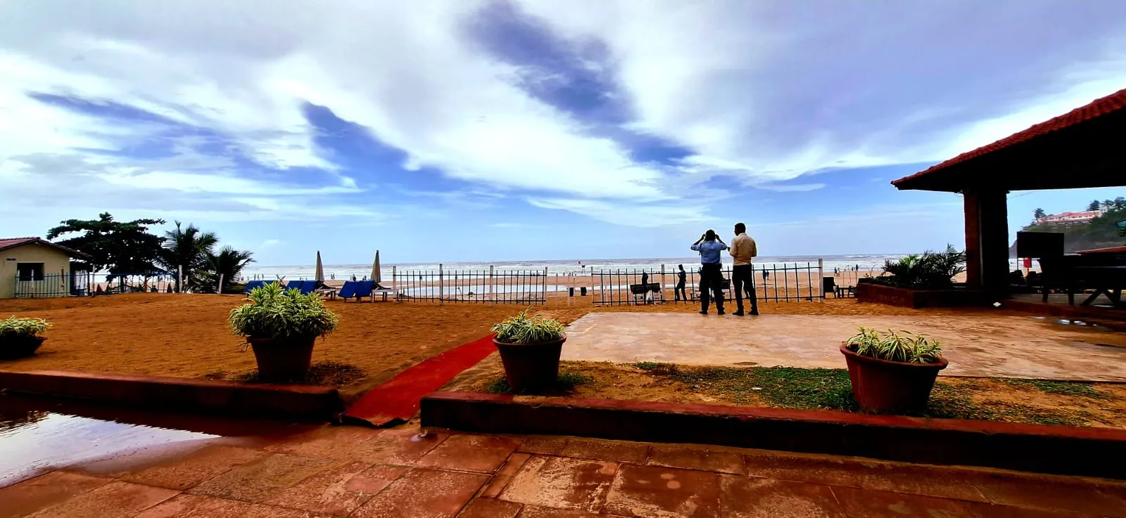 LA CALYPSO BEACH RESORT Outdoors