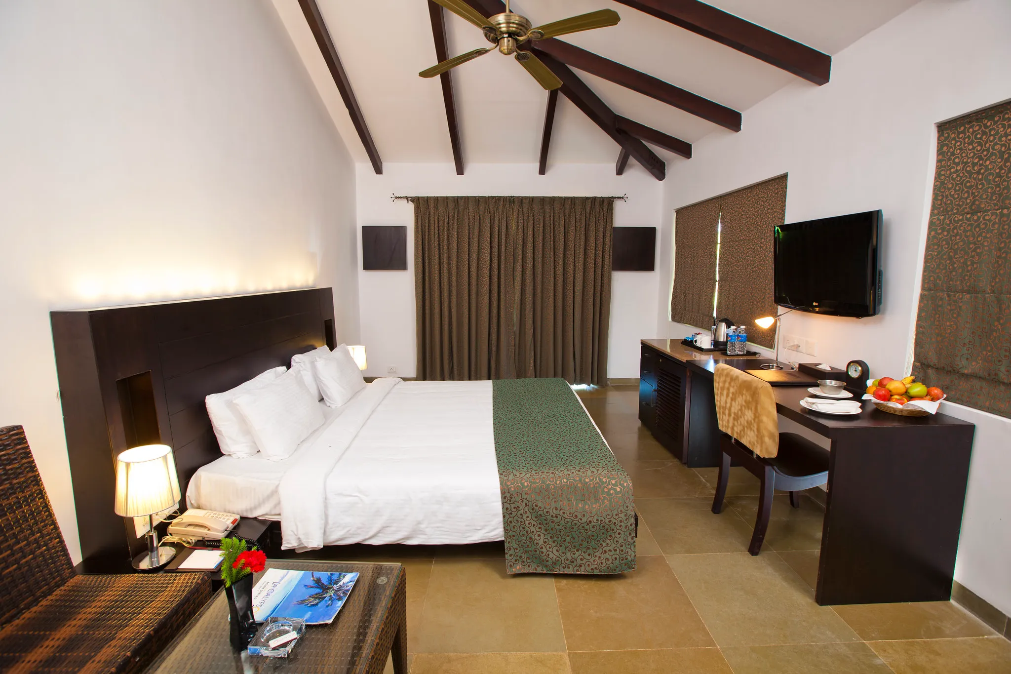 LA CALYPSO BEACH RESORT Room
