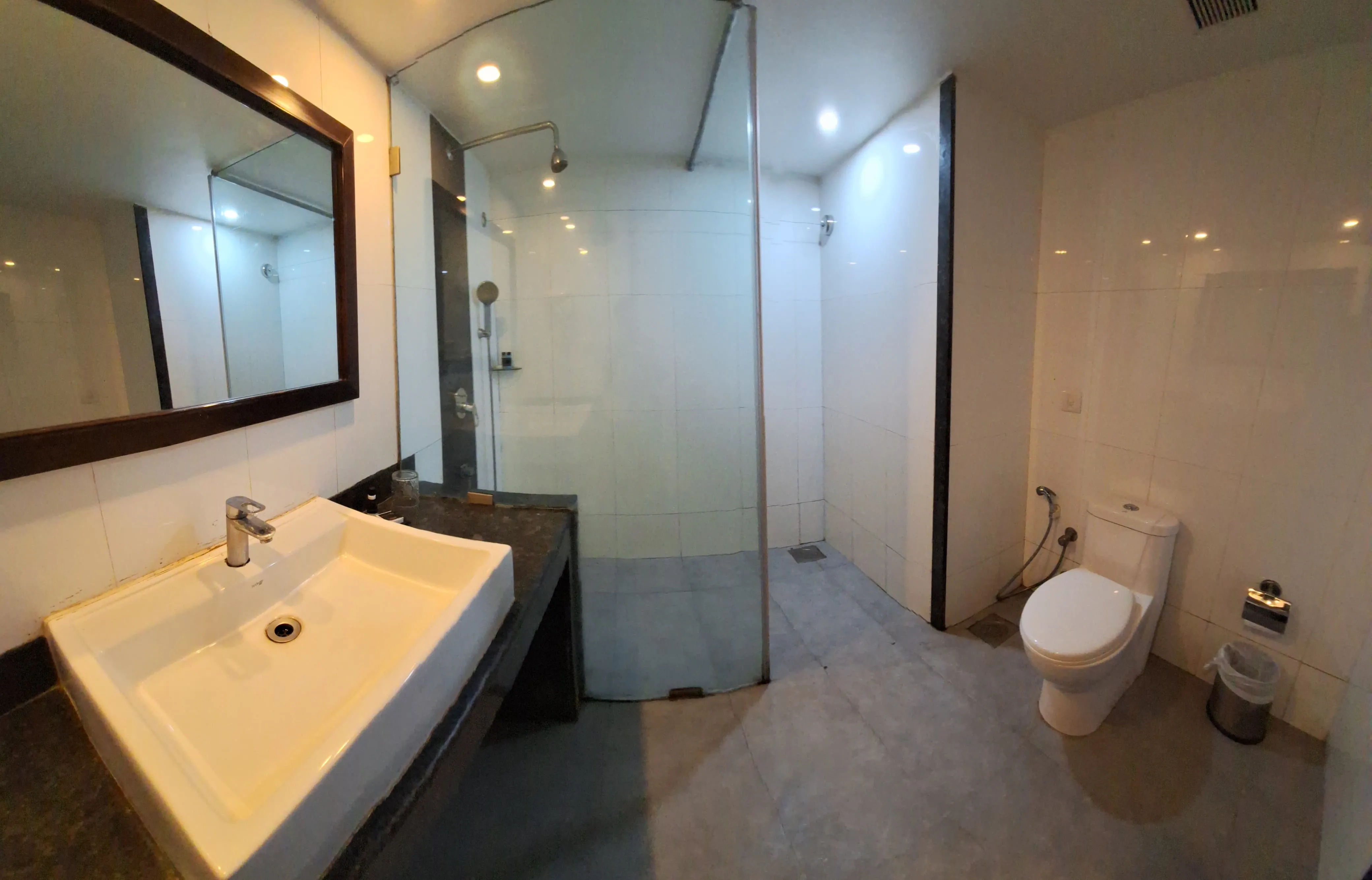 LA CALYPSO BEACH RESORT Room