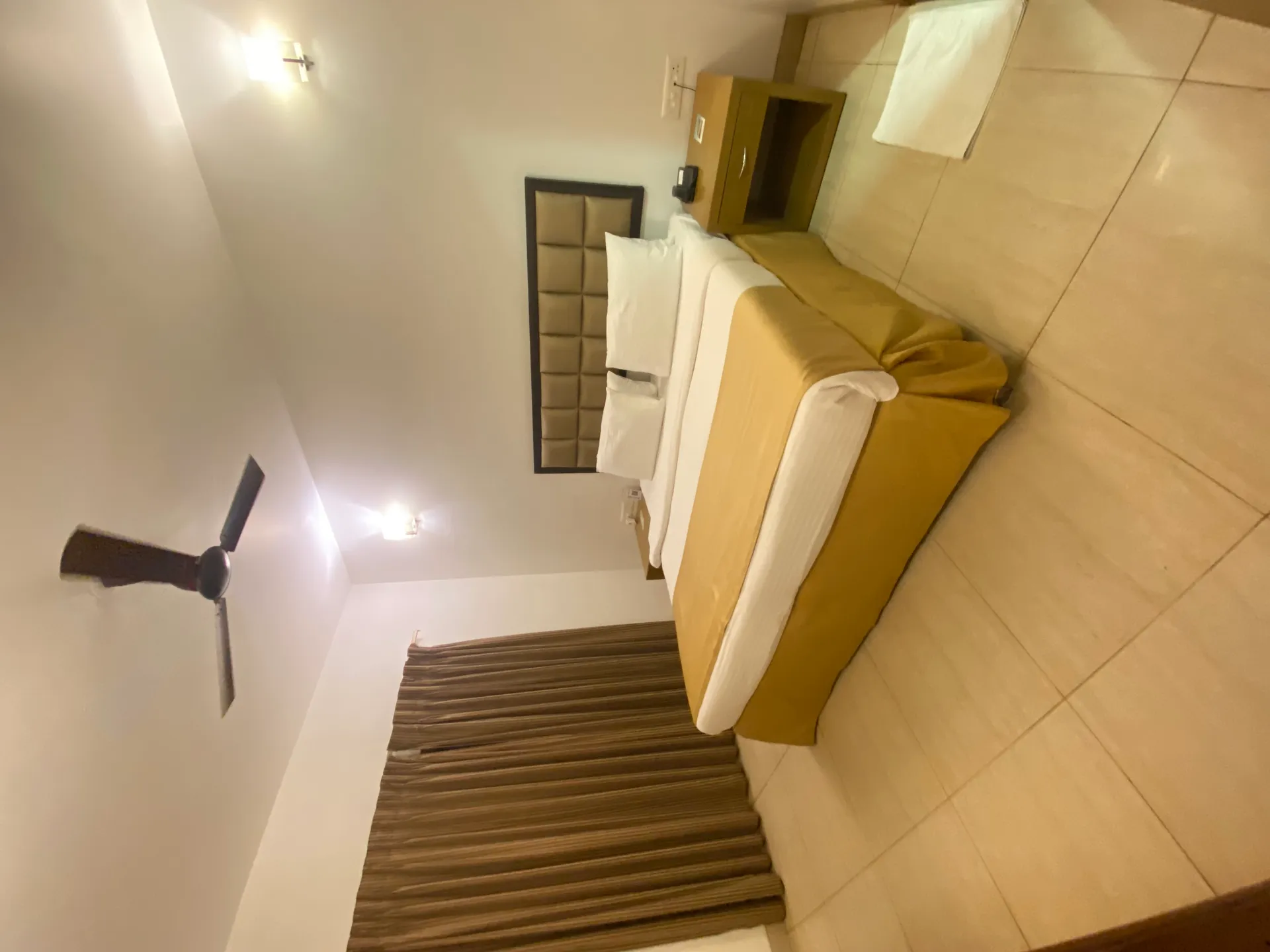 LA CALYPSO BEACH RESORT Room