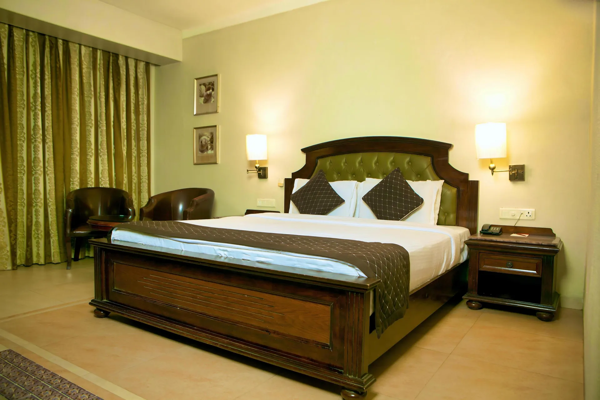 Neelam the Glitz Room