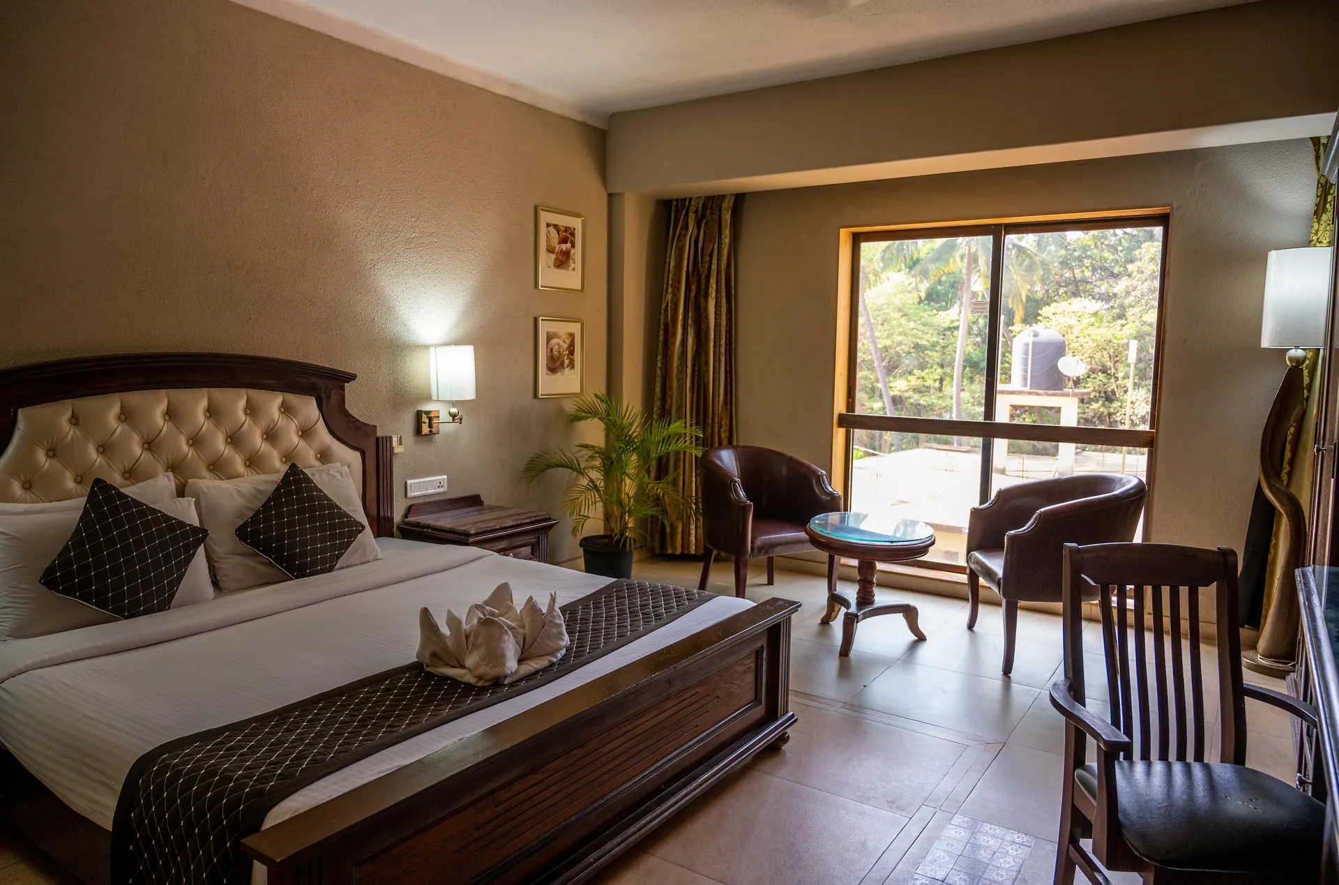Neelam the Glitz Room