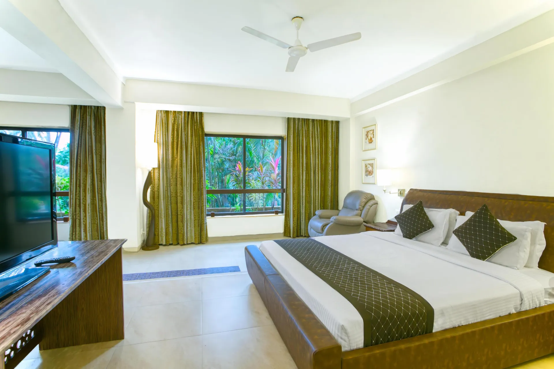 Neelam the Glitz Room