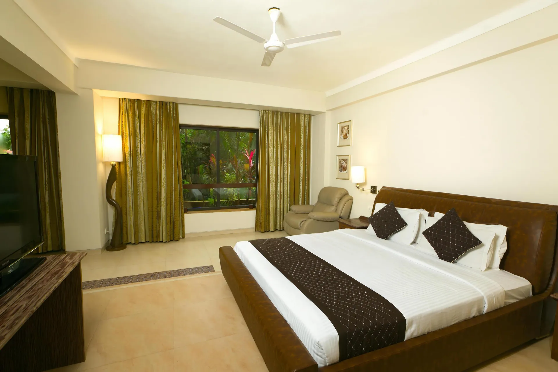 Neelam the Glitz Room