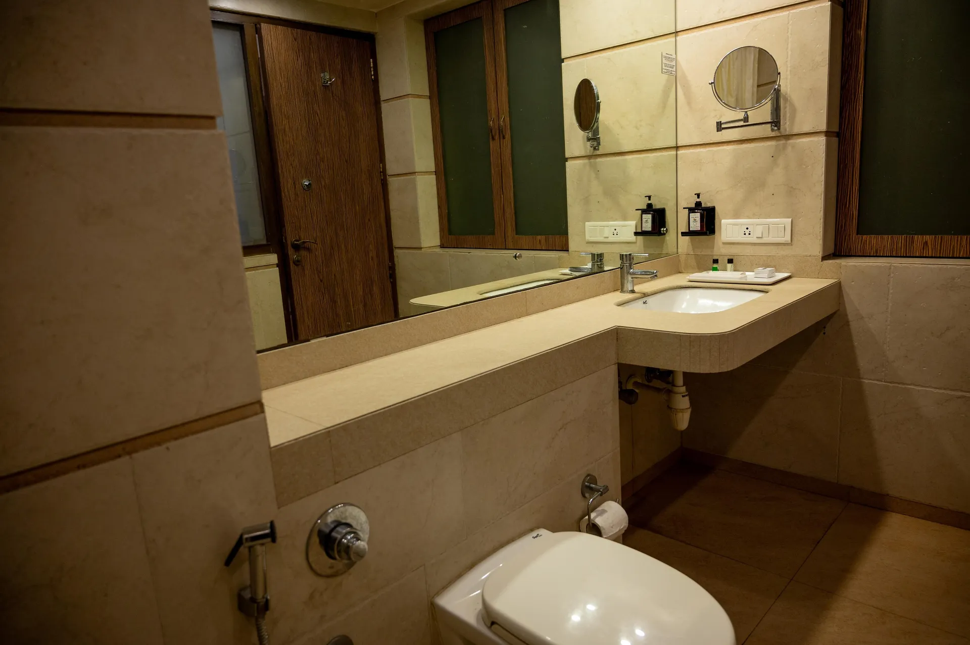 Neelam the Glitz Washroom