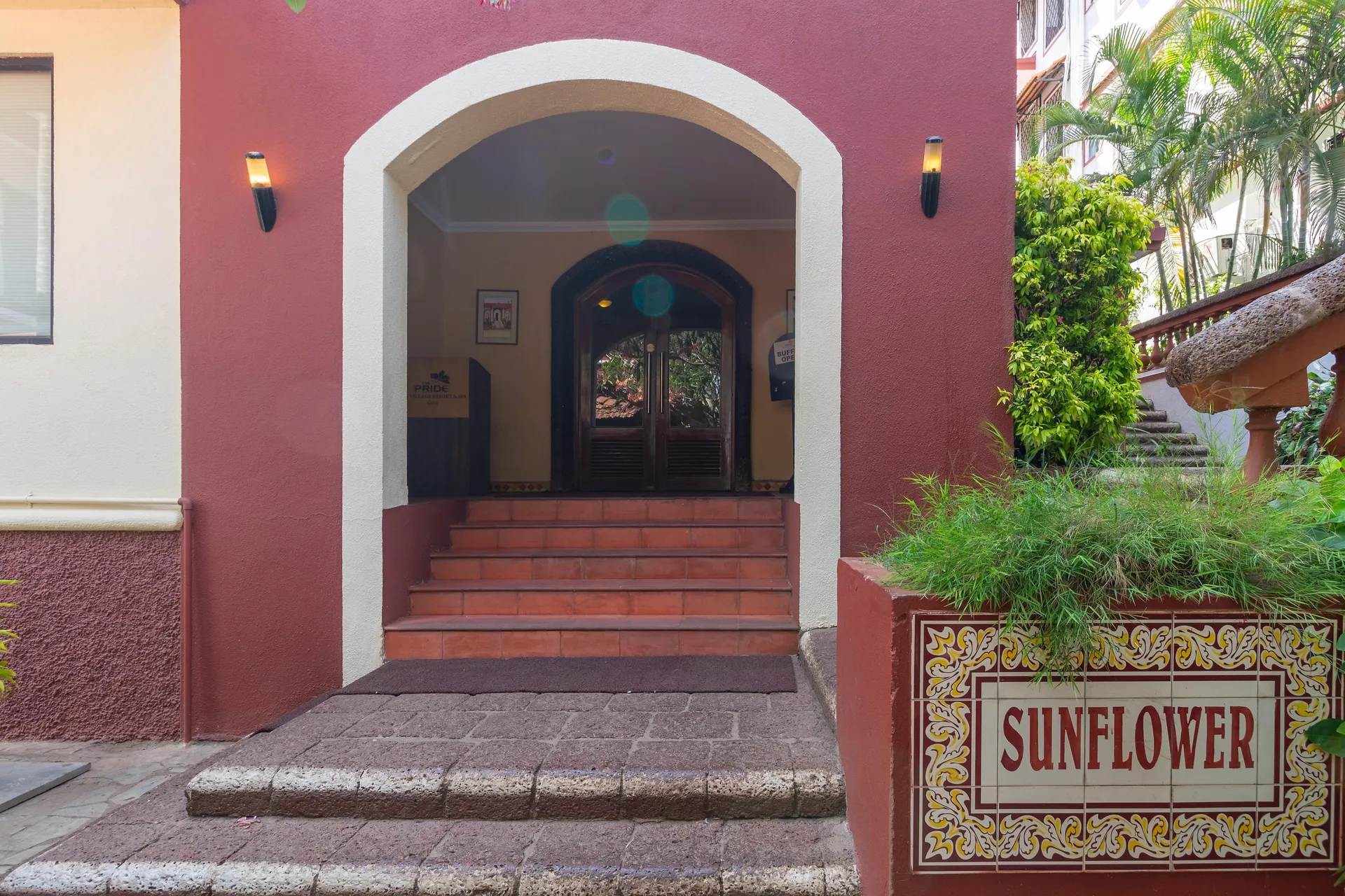 Pride Sun Village Resort & Spa Restaurant