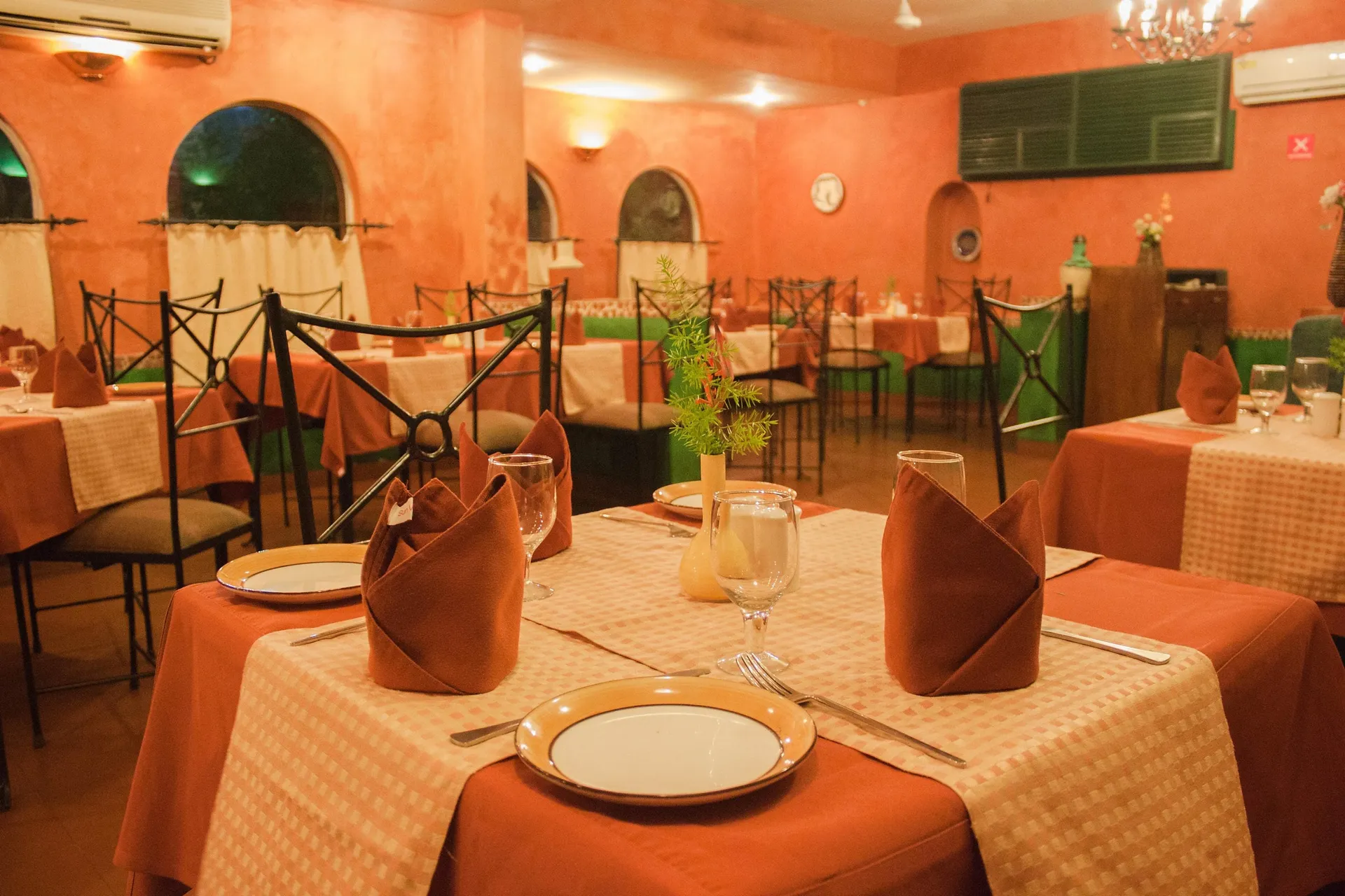 Pride Sun Village Resort & Spa Restaurant