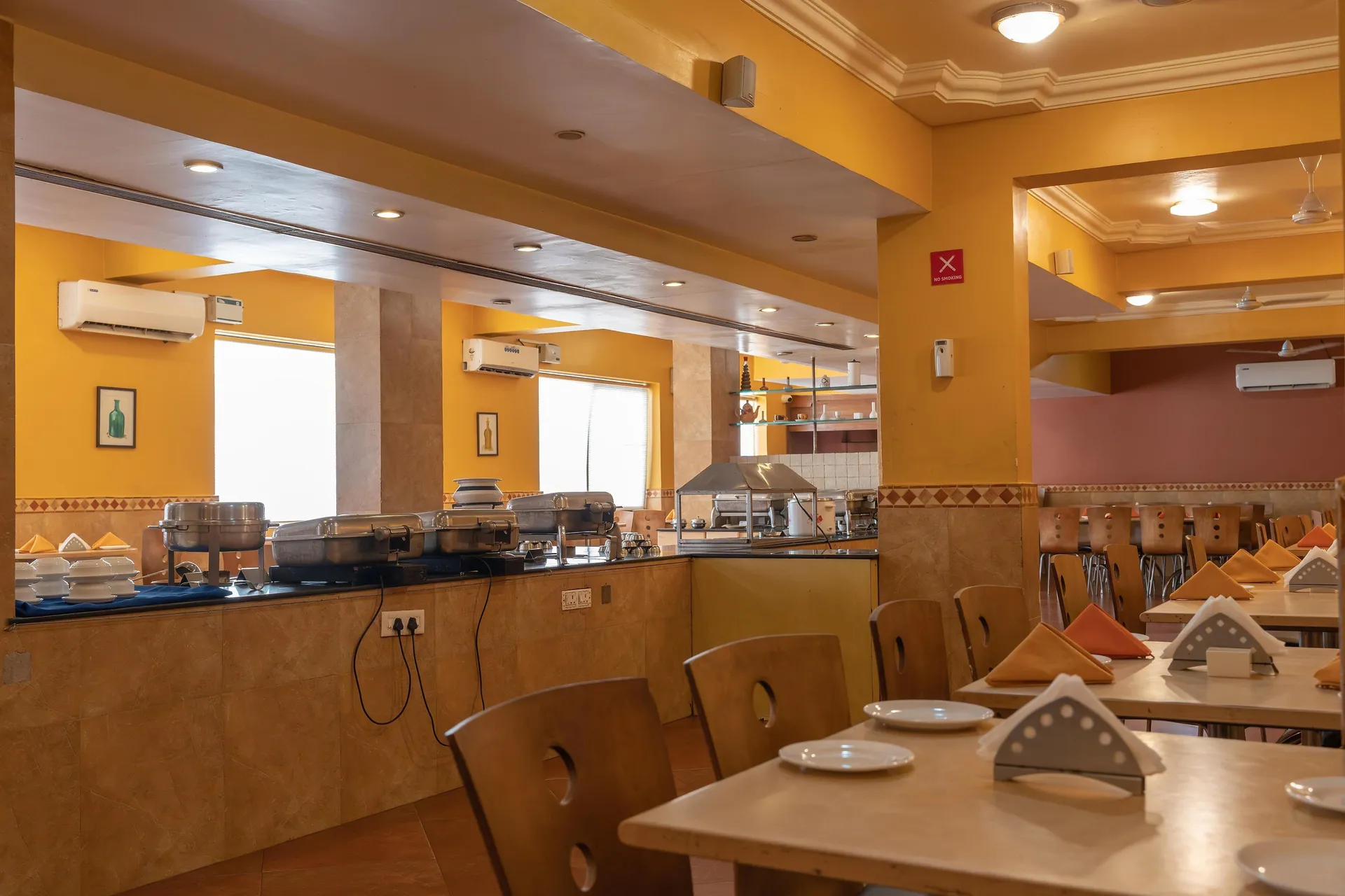 Pride Sun Village Resort & Spa Restaurant