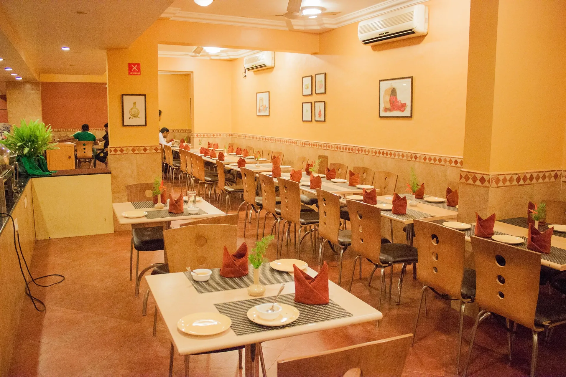 Pride Sun Village Resort & Spa Restaurant