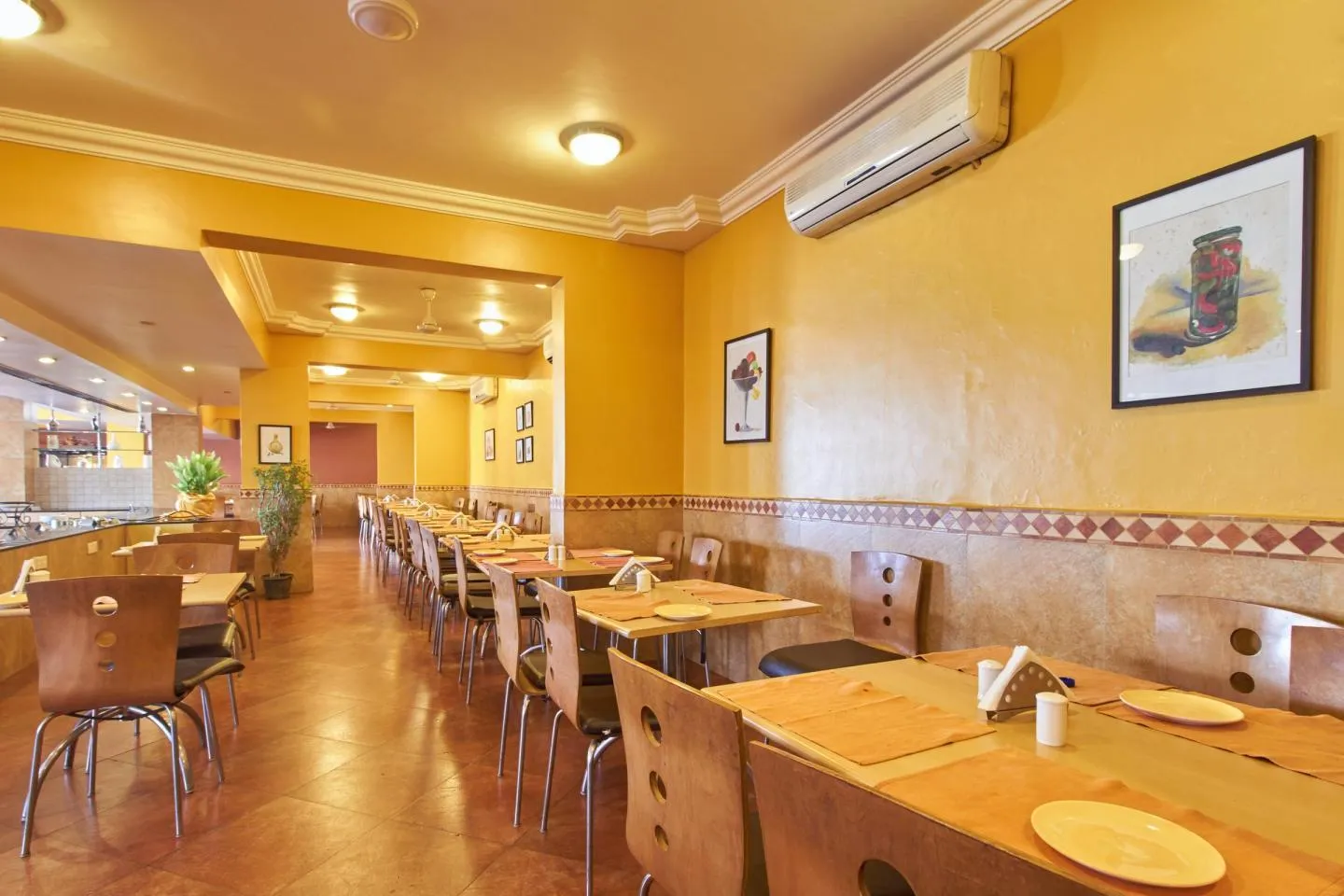 Pride Sun Village Resort & Spa Restaurant