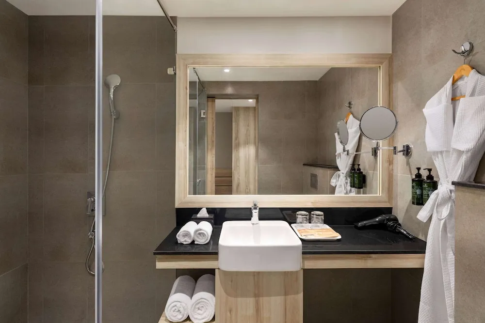 Ramada BY Wyndham Goa Arpora Washroom