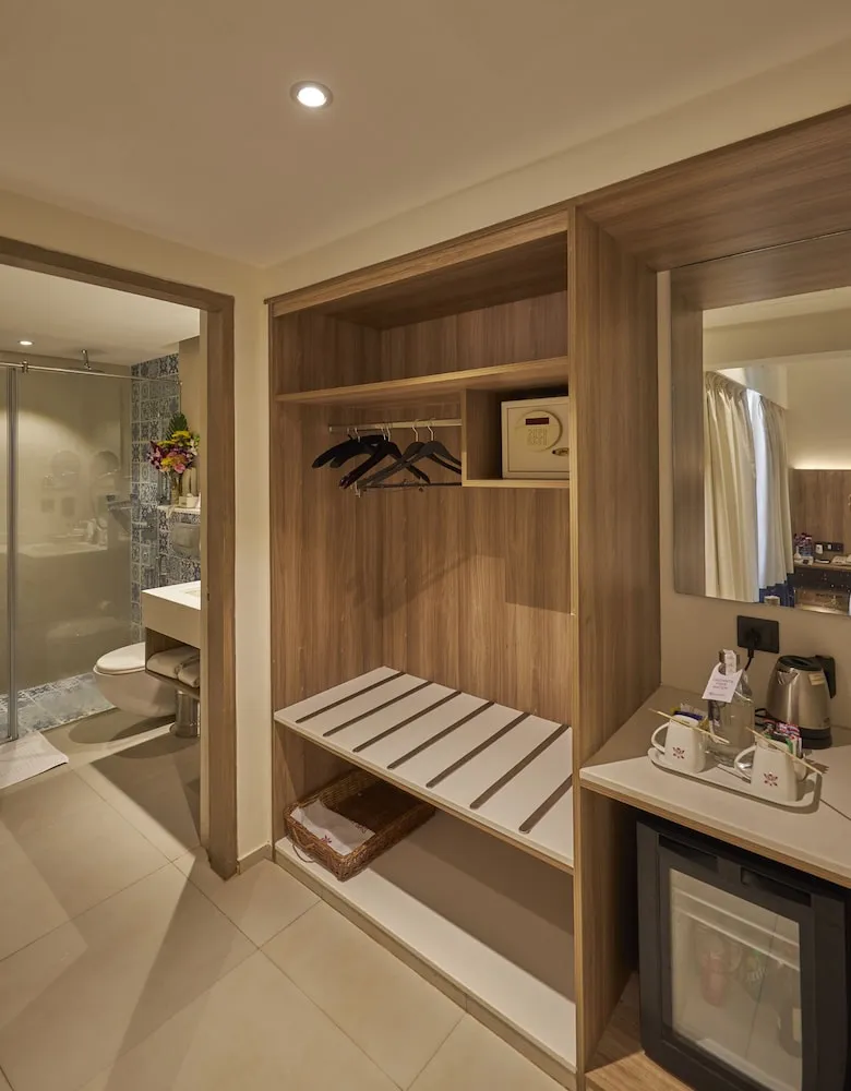 Royal Orchid Beach Resort & Spa Room