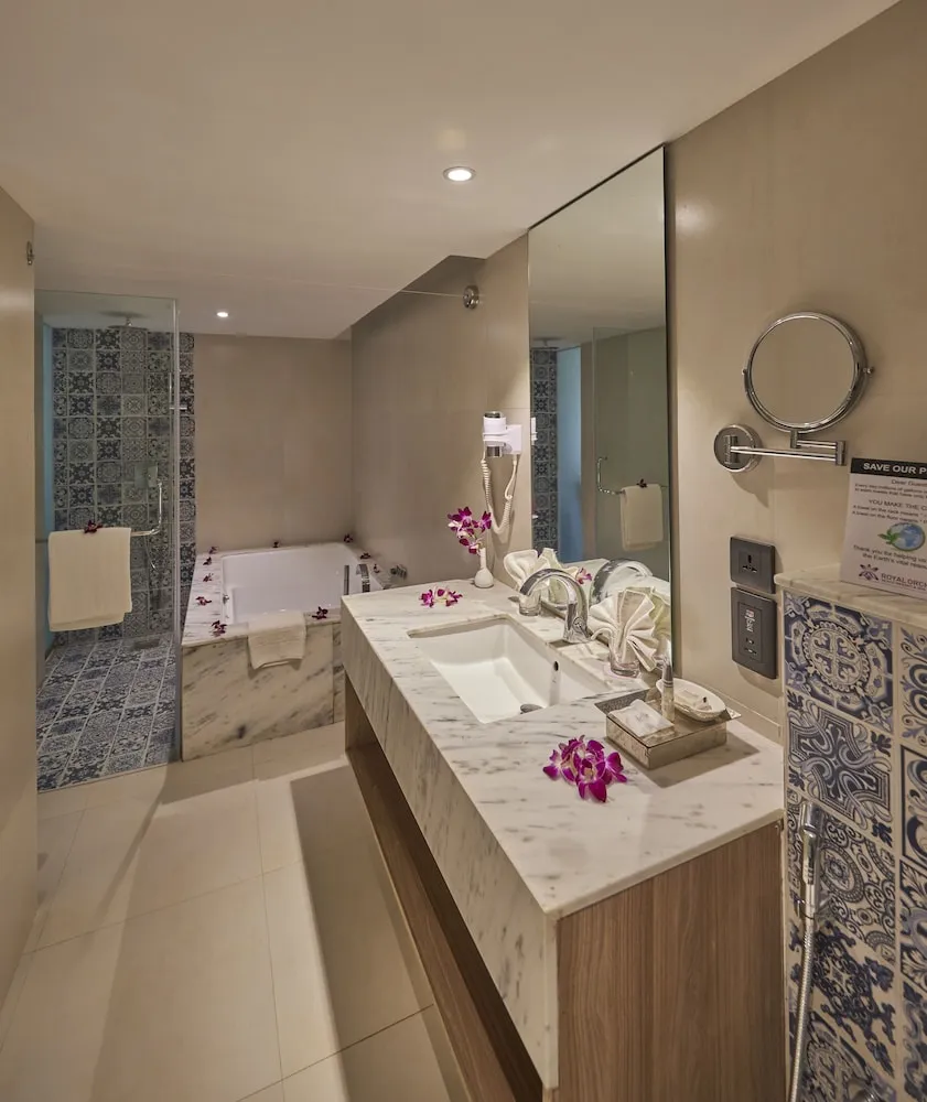 Royal Orchid Beach Resort & Spa Room