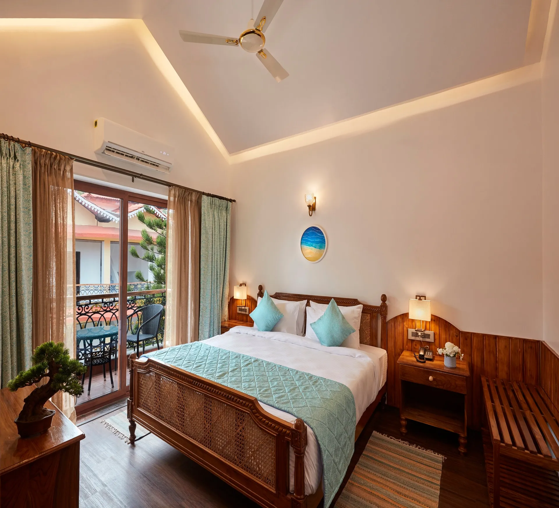 Sea Queen Beach Resort and Spa Room