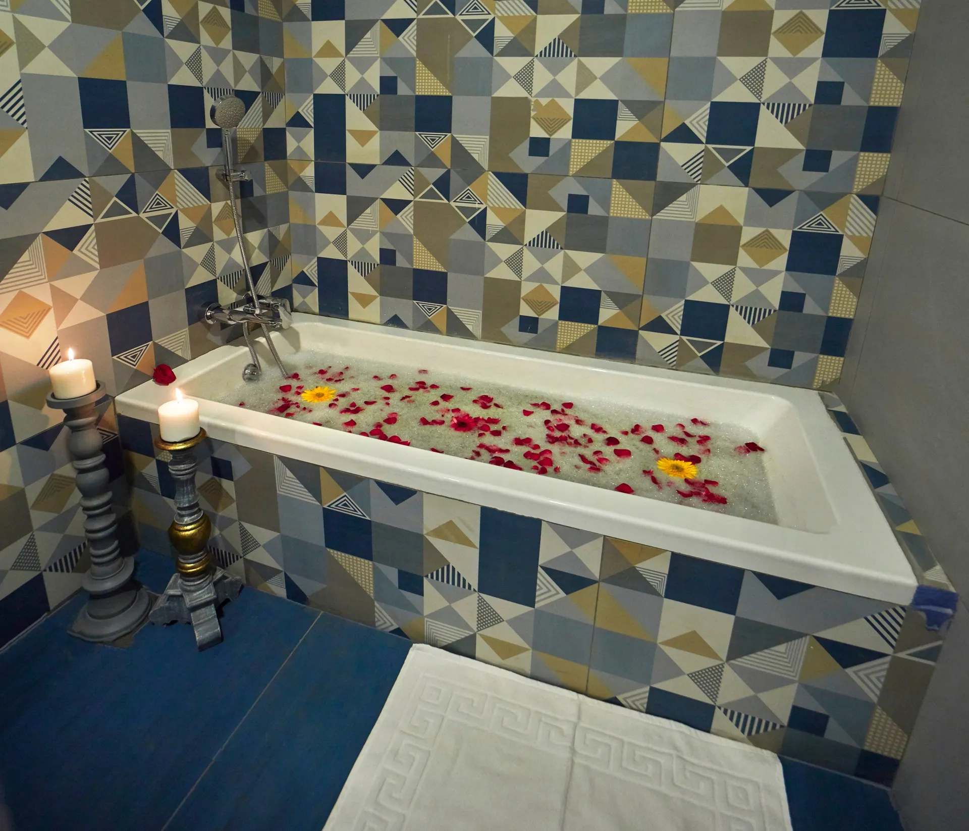 Sea Queen Beach Resort and Spa Room