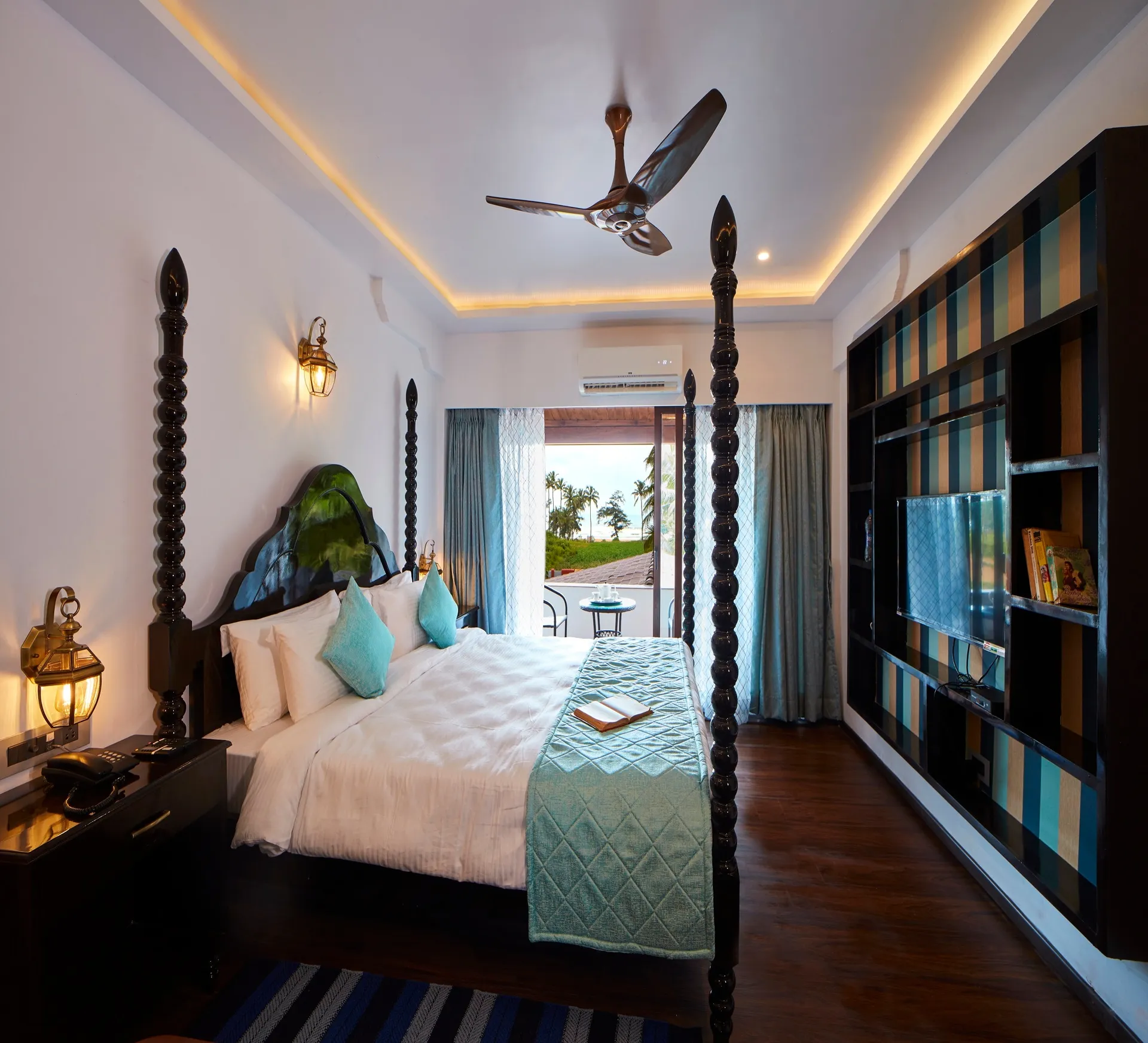 Sea Queen Beach Resort and Spa Room