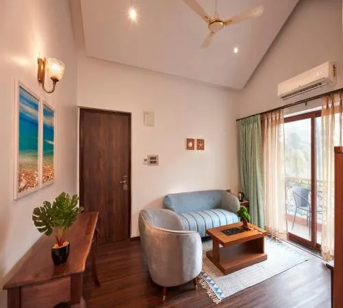 Sea Queen Beach Resort and Spa Room