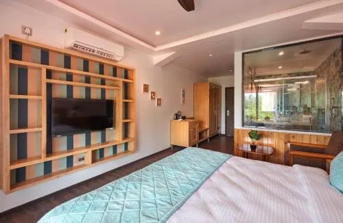 Sea Queen Beach Resort and Spa Room