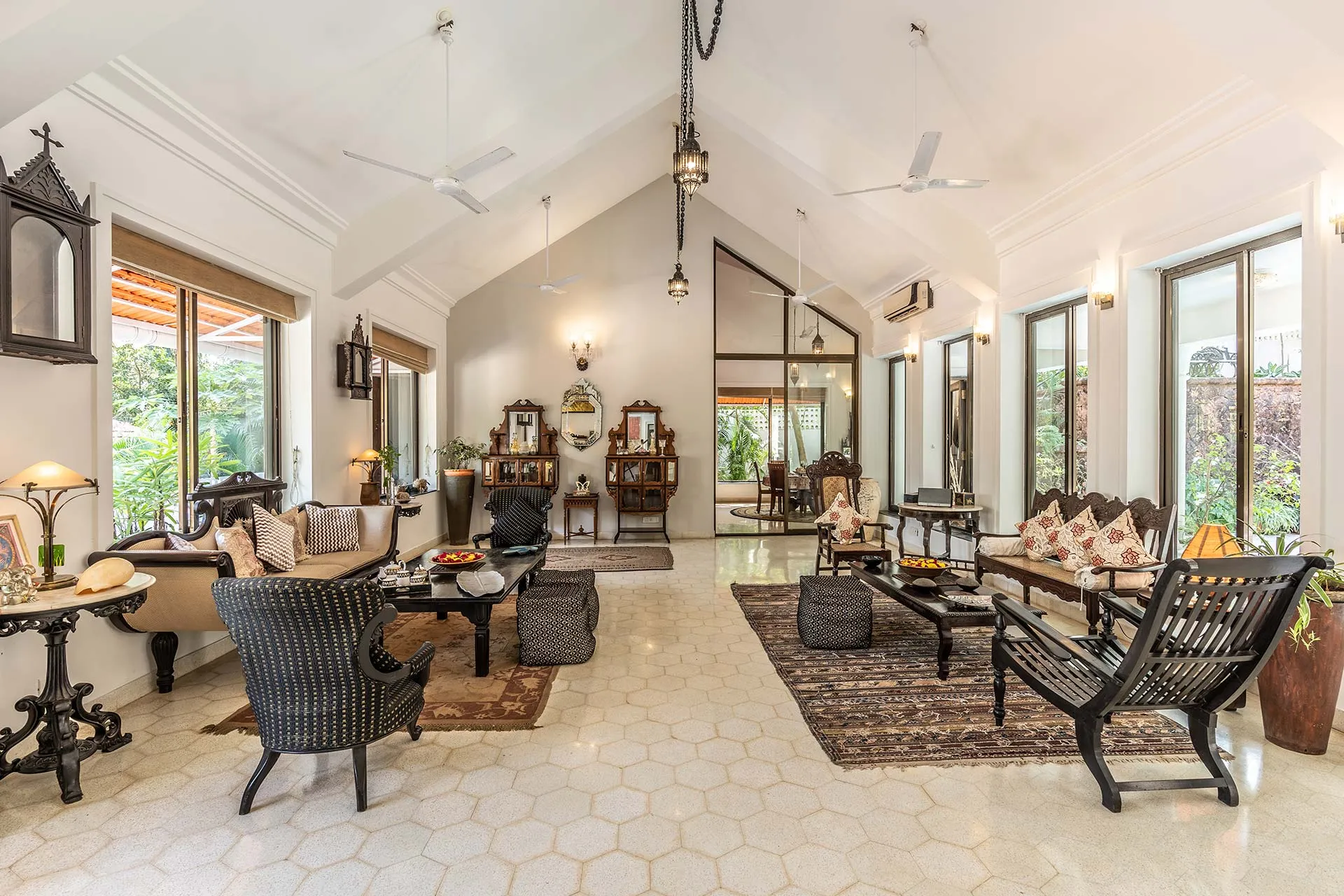 StayVista | Vintage Hideaway 4 BHK Villa Entrance