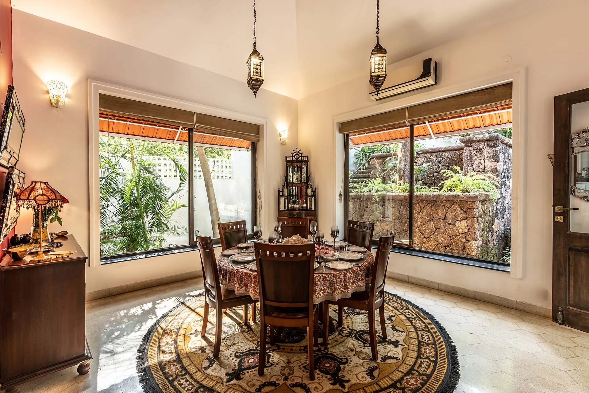 StayVista | Vintage Hideaway 4 BHK Villa Interiors