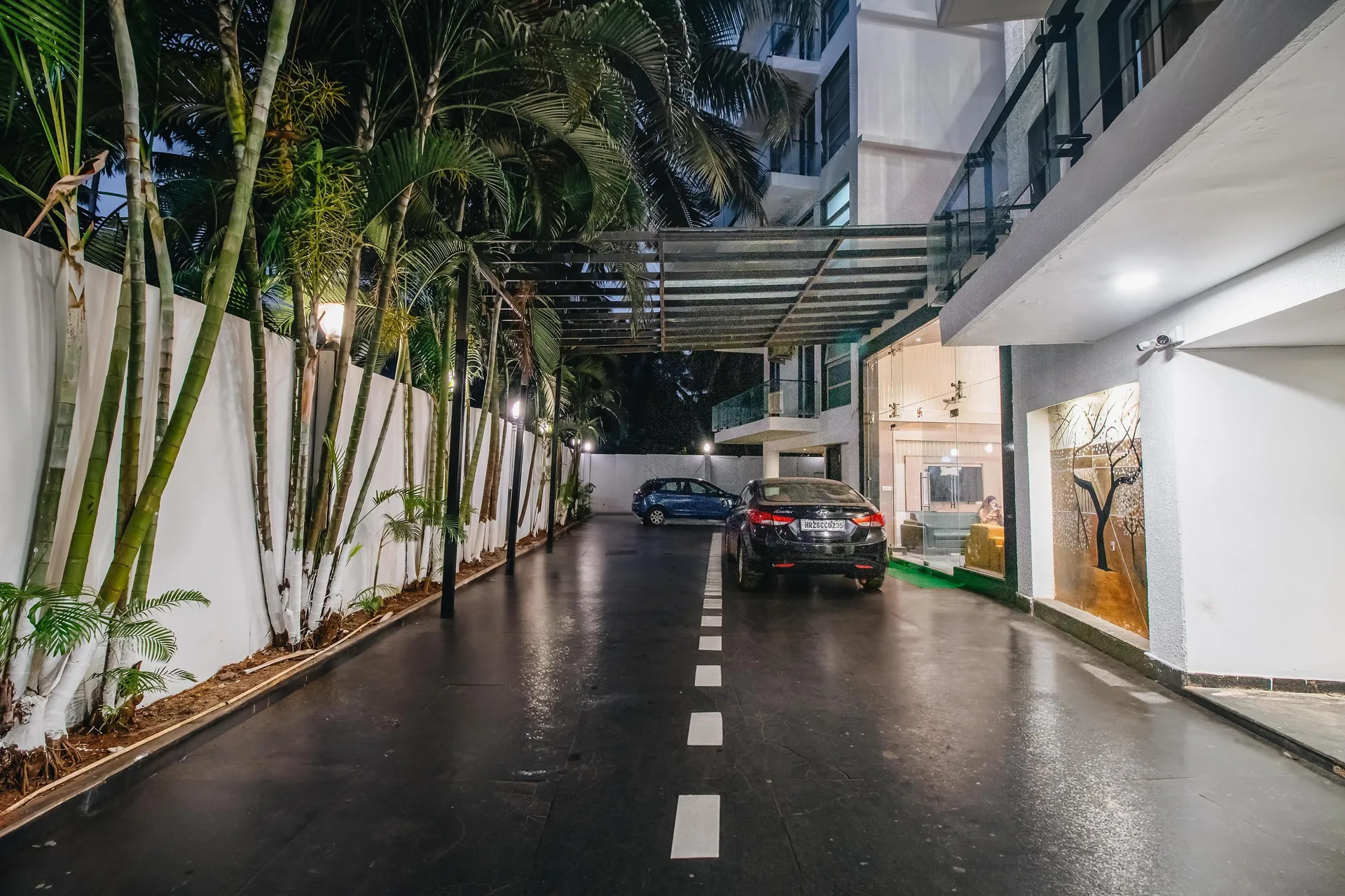 The Mayfield Boutique Hotel, Calangute Parking