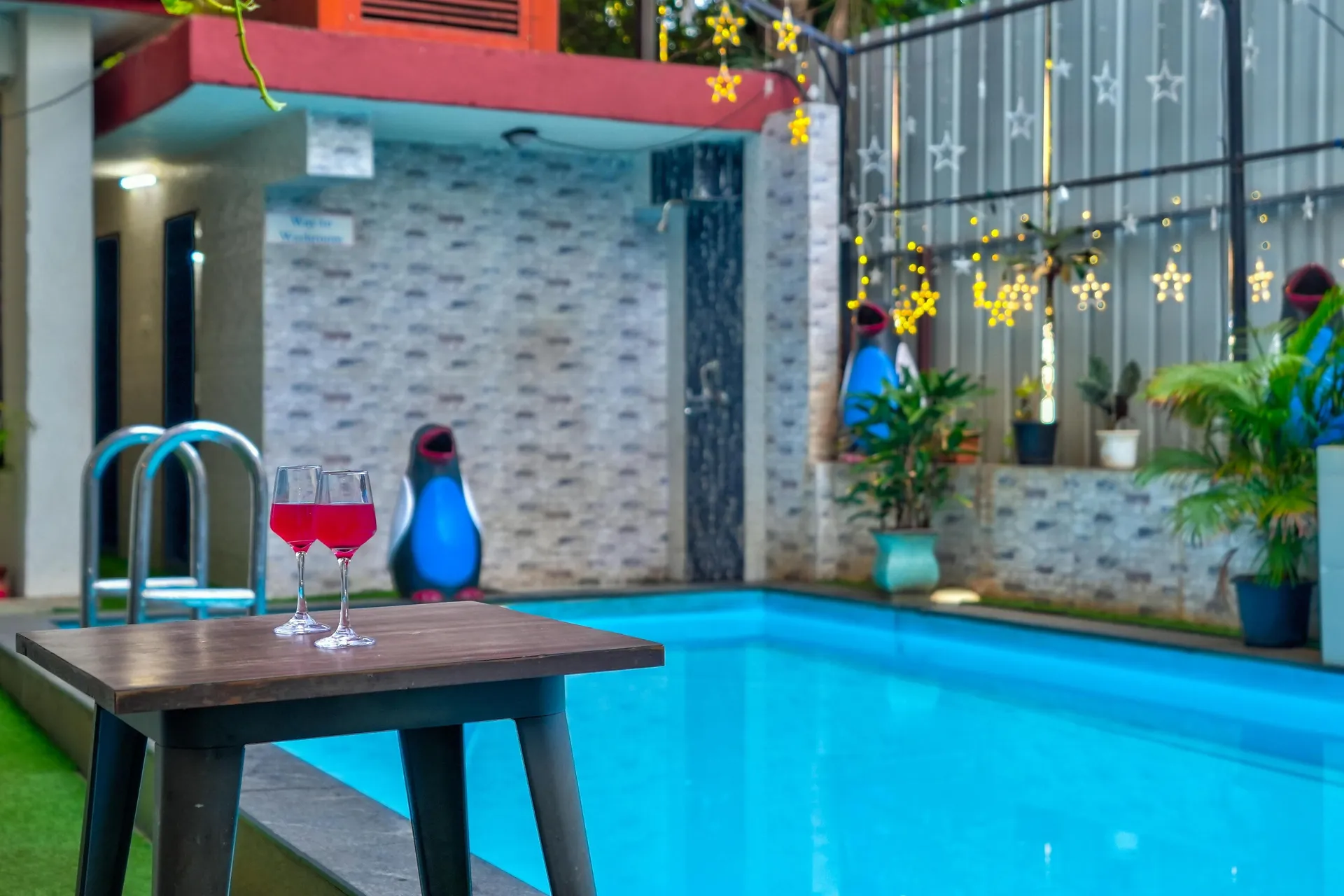 Tranquil Inn Swimming Pool