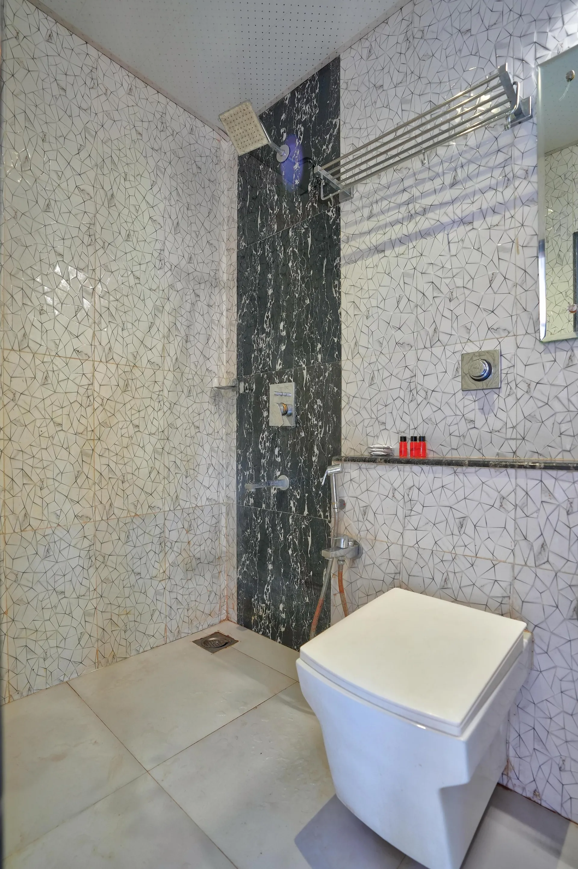 Tranquil Inn Washroom