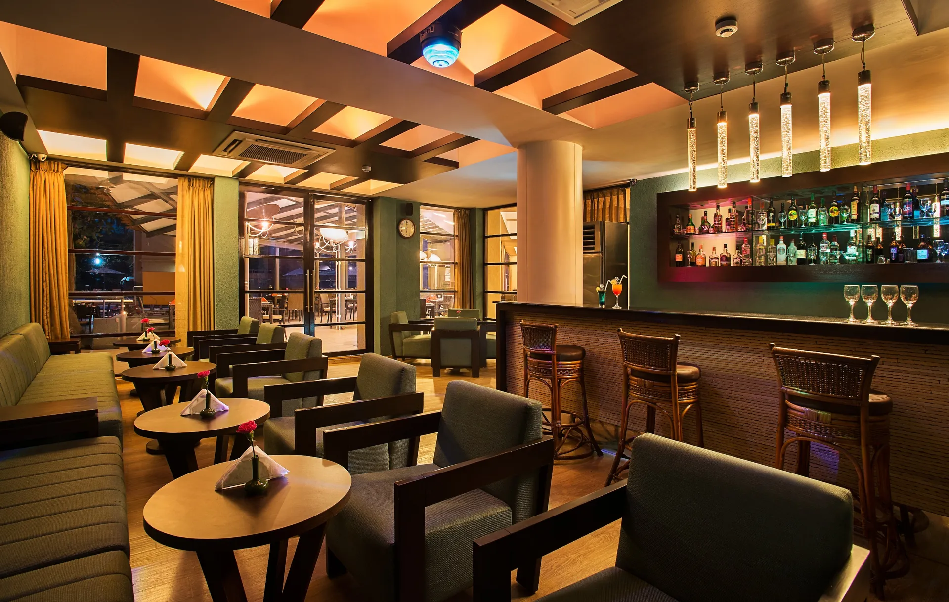 Whispering Palms Beach Resort Restaurant