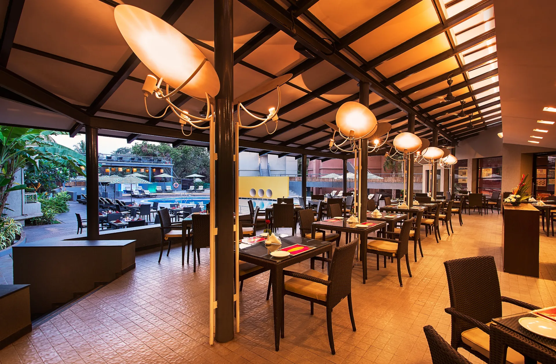 Whispering Palms Beach Resort Restaurant