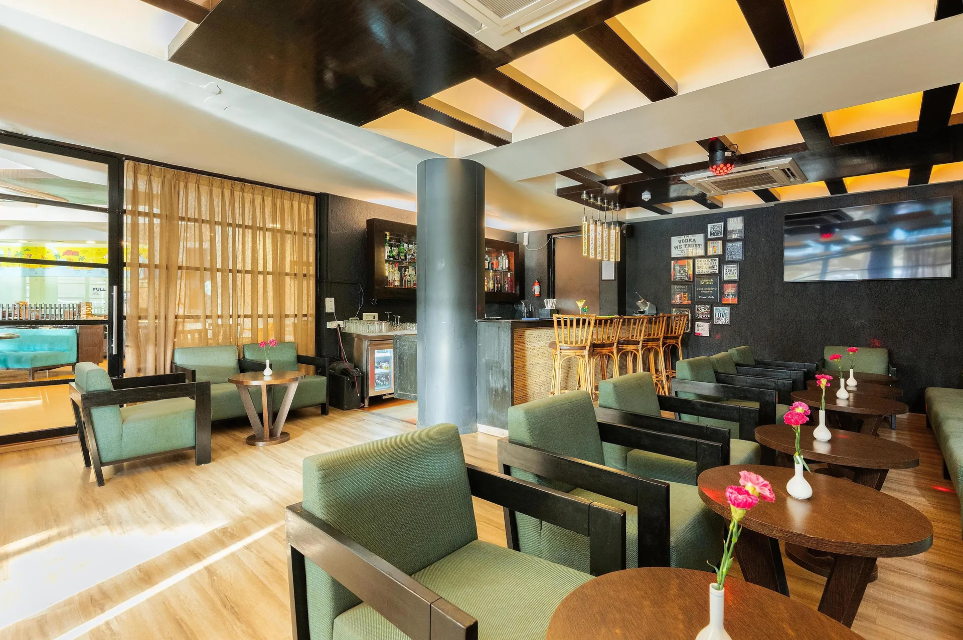 Whispering Palms Beach Resort Restaurant
