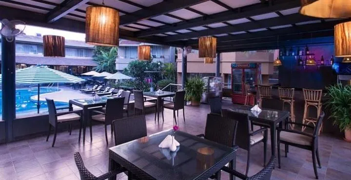 Whispering Palms Beach Resort Restaurant