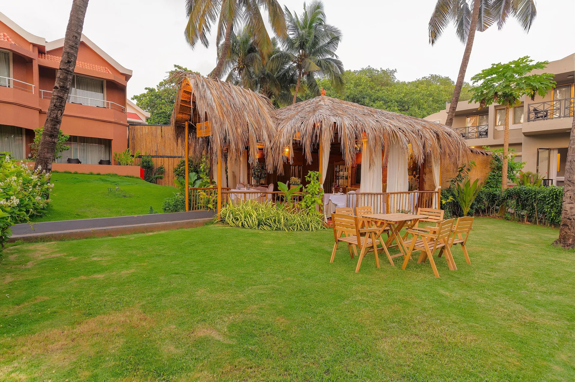 Whispering Palms Beach Resort Restaurant