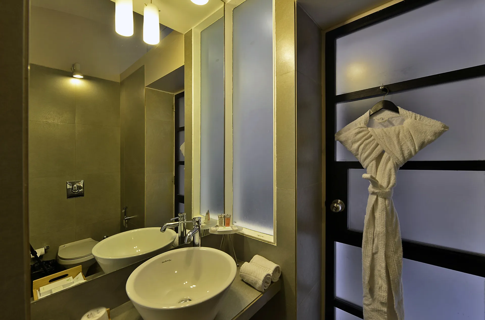 Whispering Palms Beach Resort Room