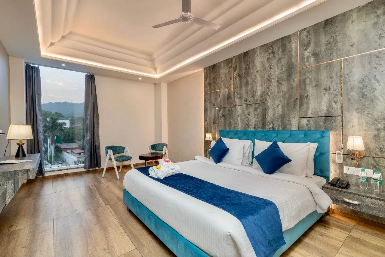 DLS Ganga Bliss Room