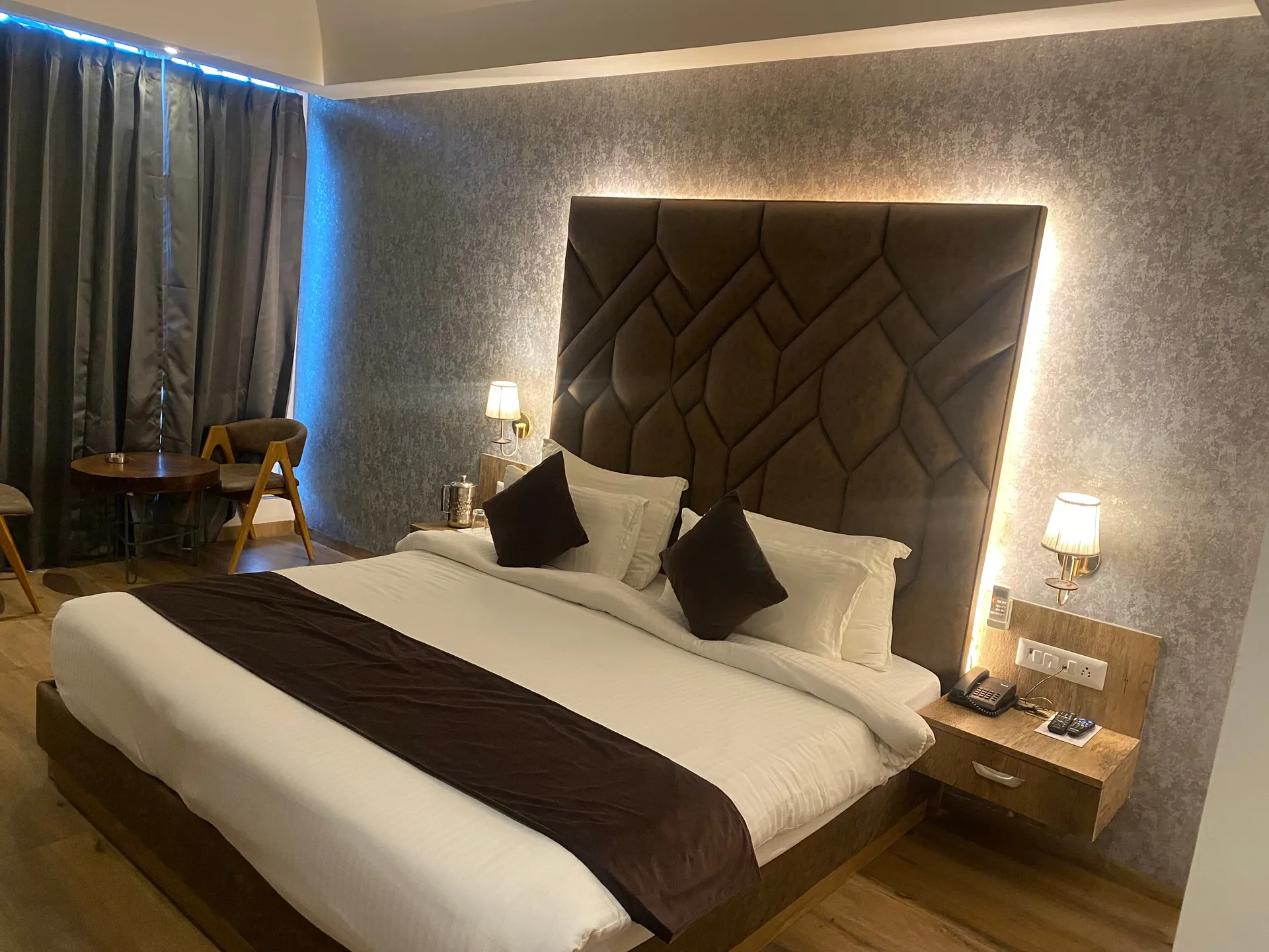 DLS Ganga Bliss Room