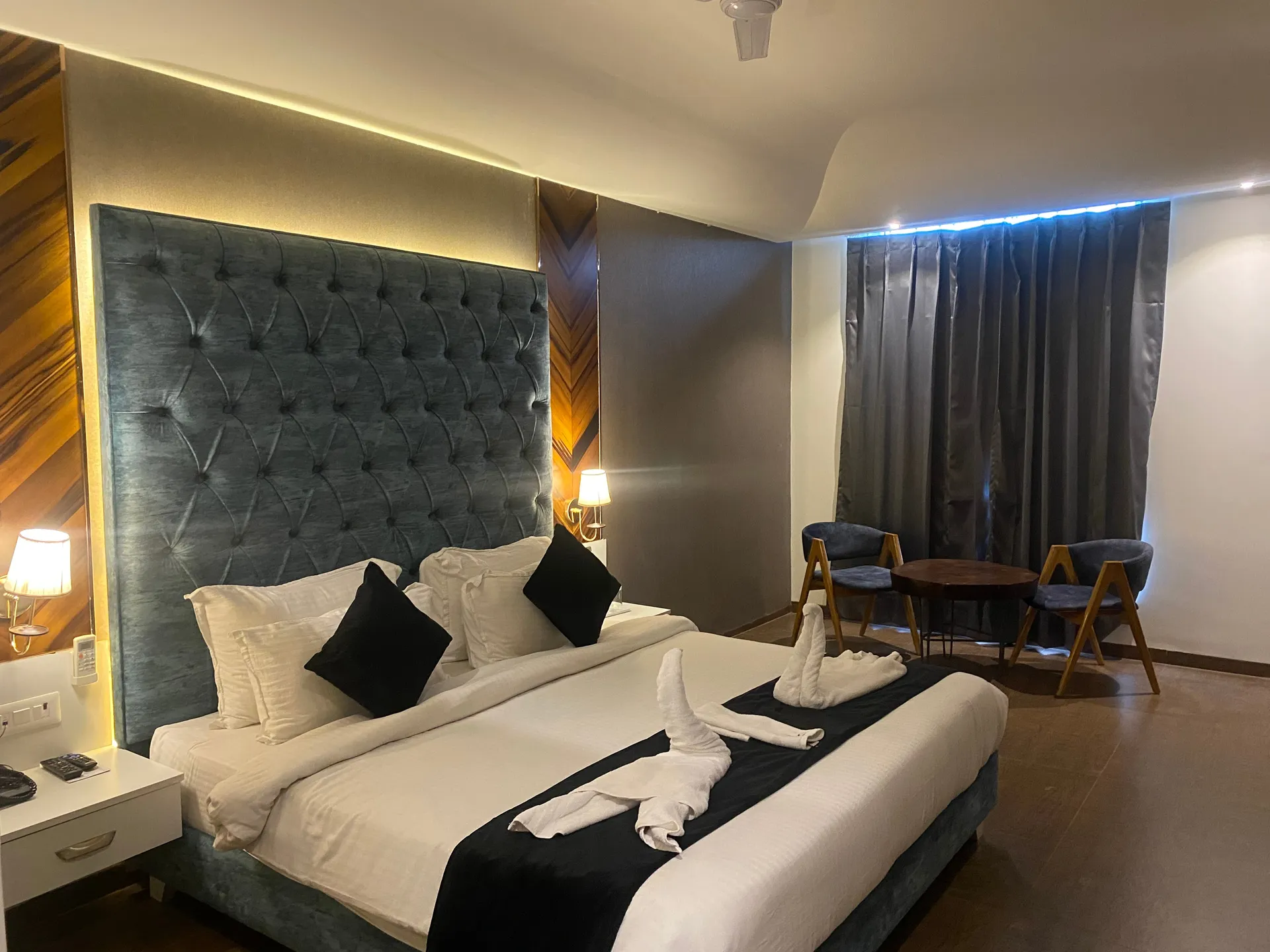 DLS Ganga Bliss Room