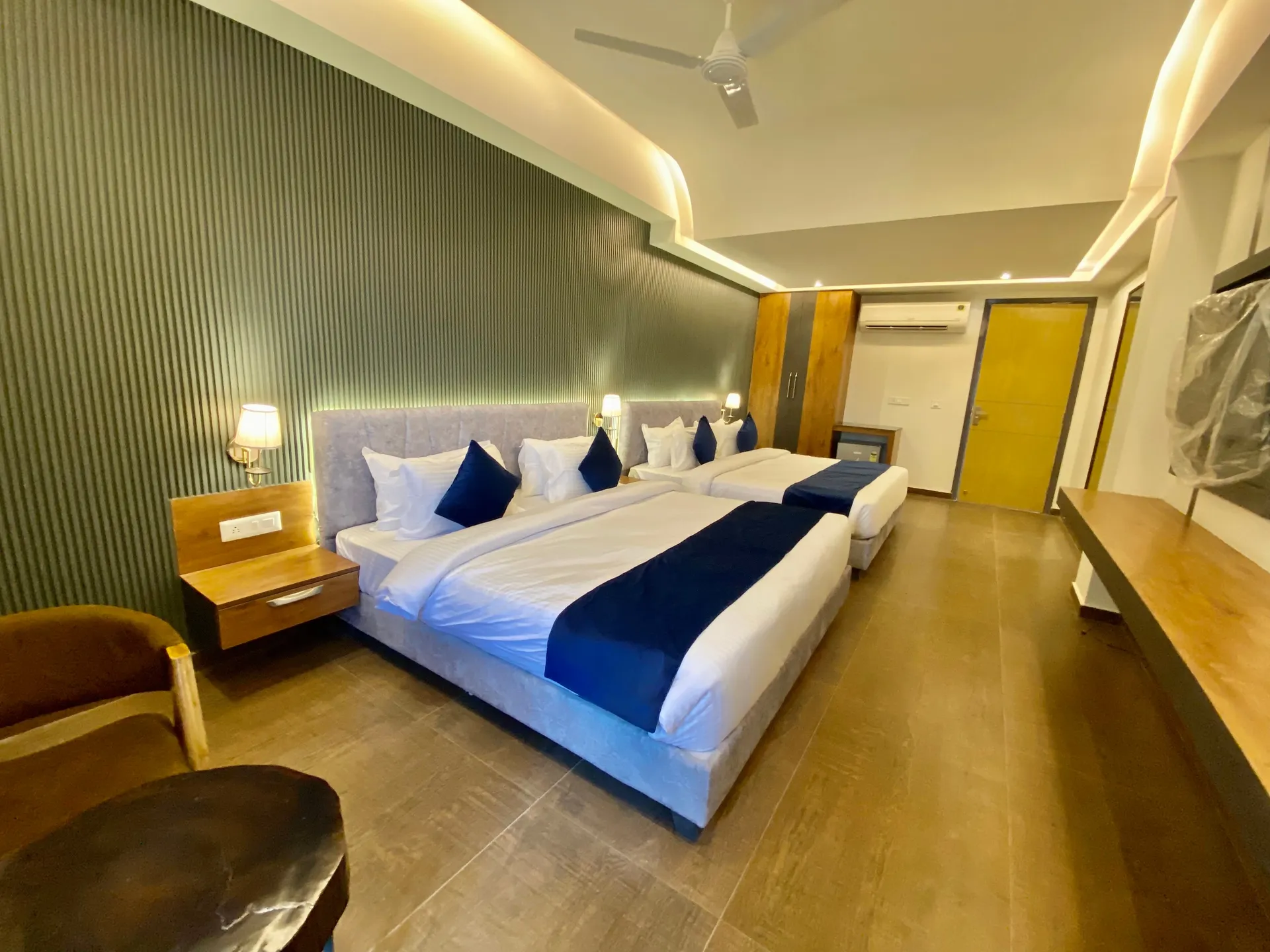 DLS Ganga Bliss Room