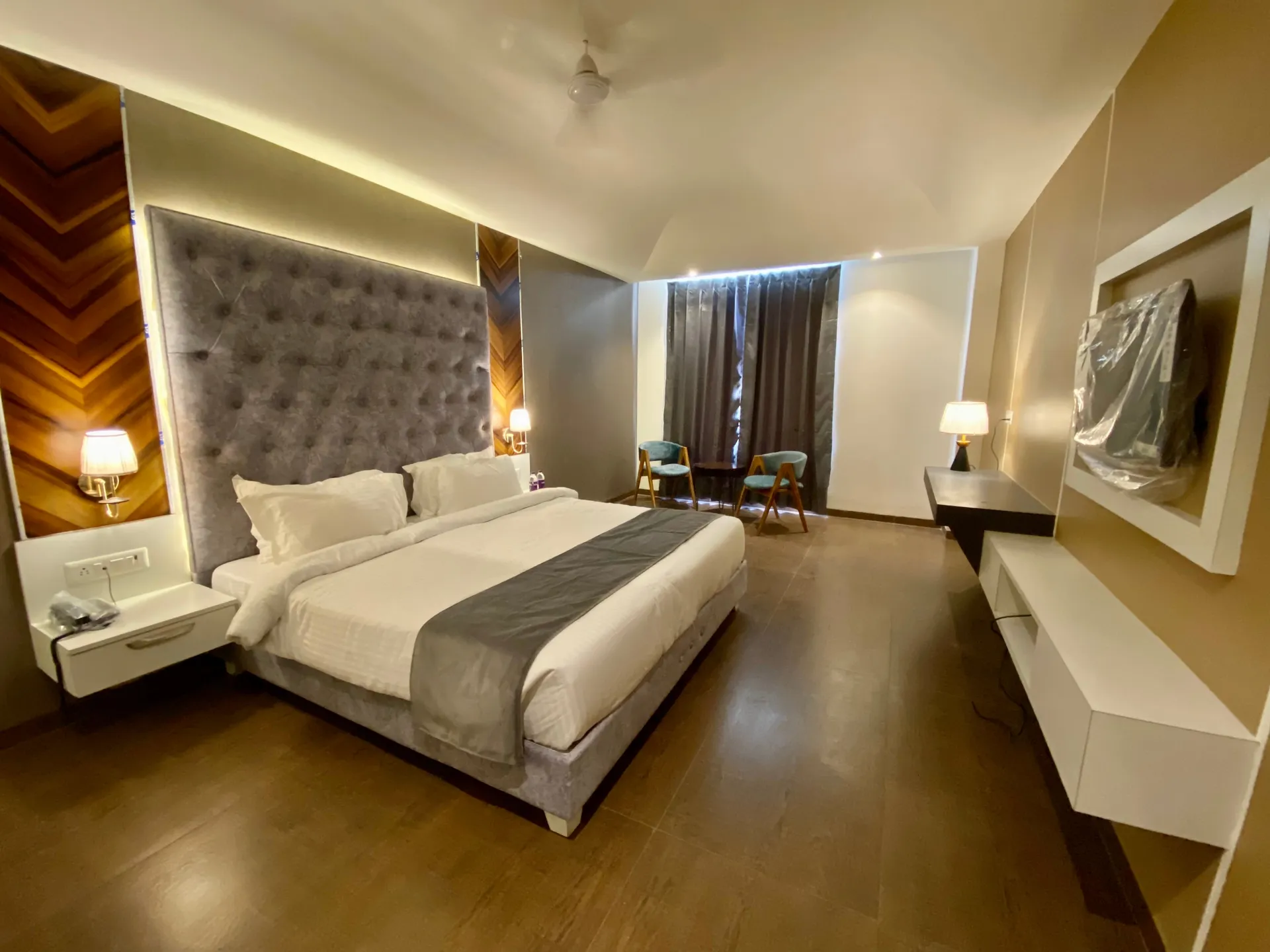 DLS Ganga Bliss Room