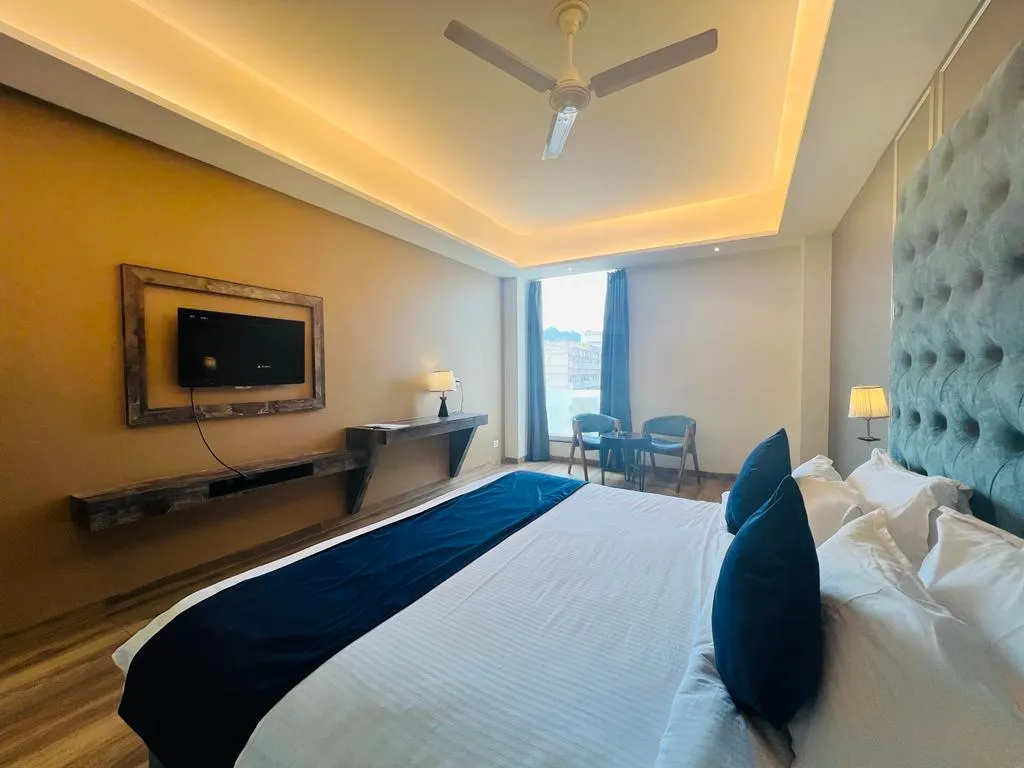 DLS Ganga Bliss Room