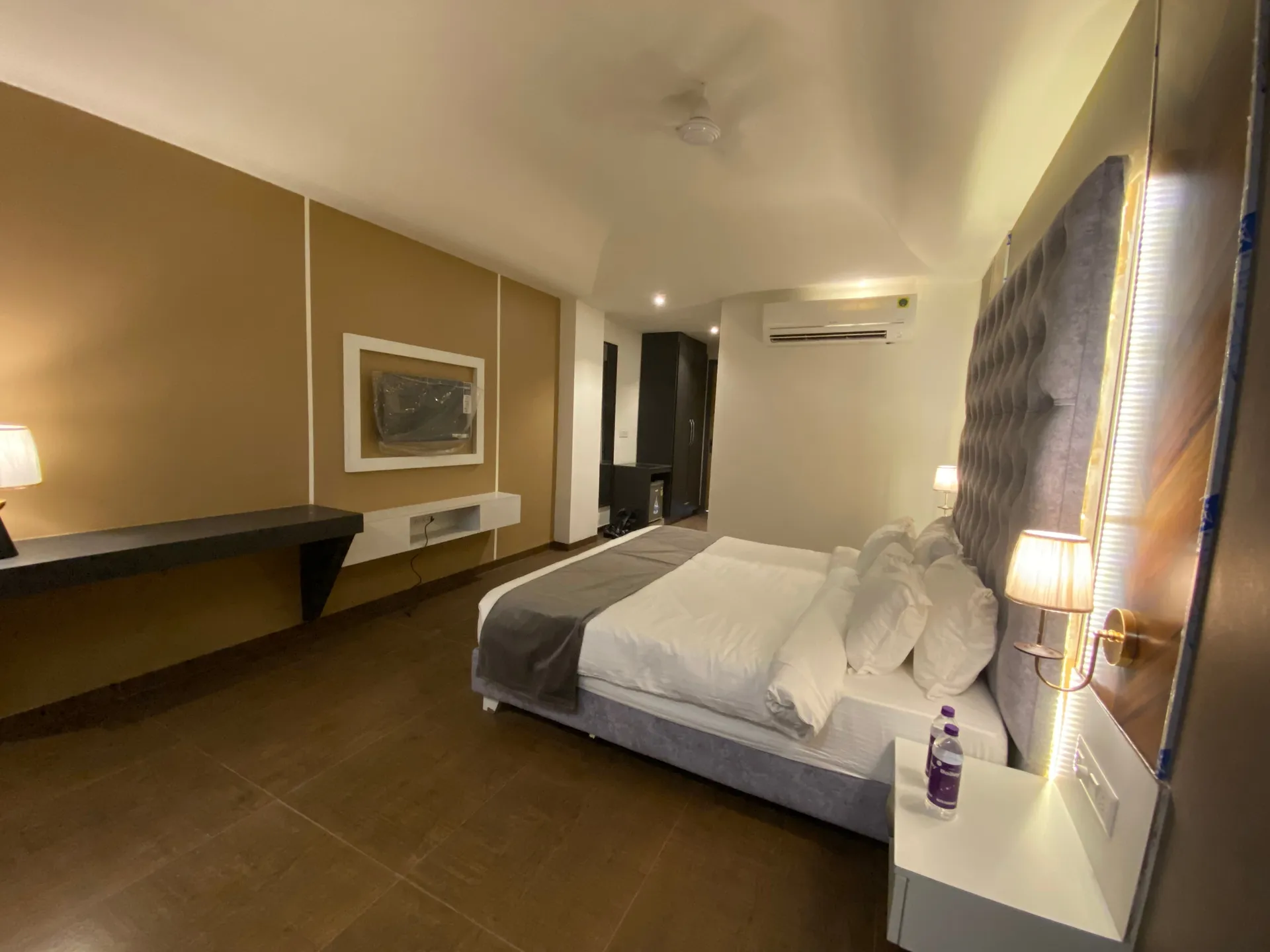 DLS Ganga Bliss Room